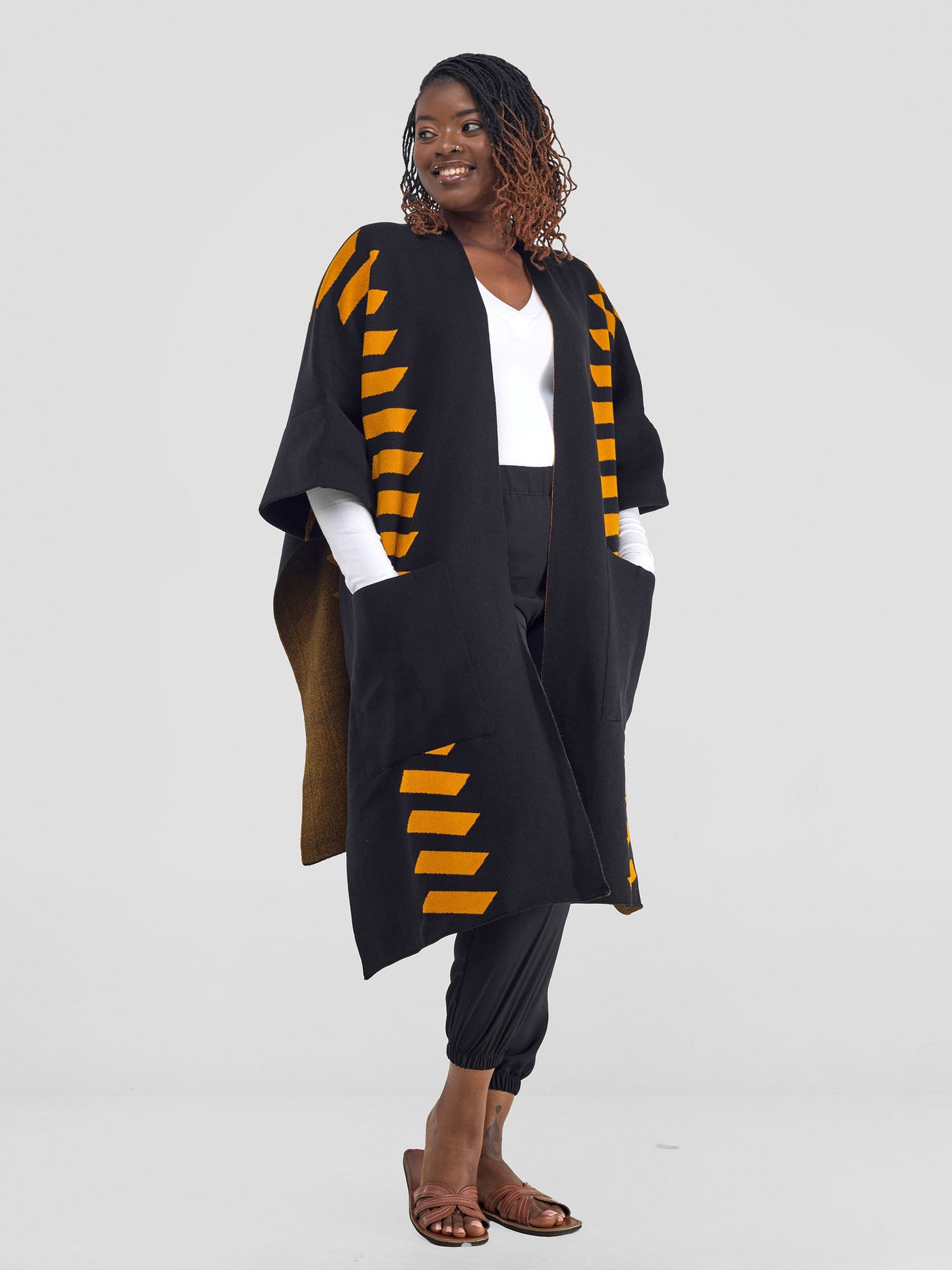 Safari Dila Poncho - Black / Mustard