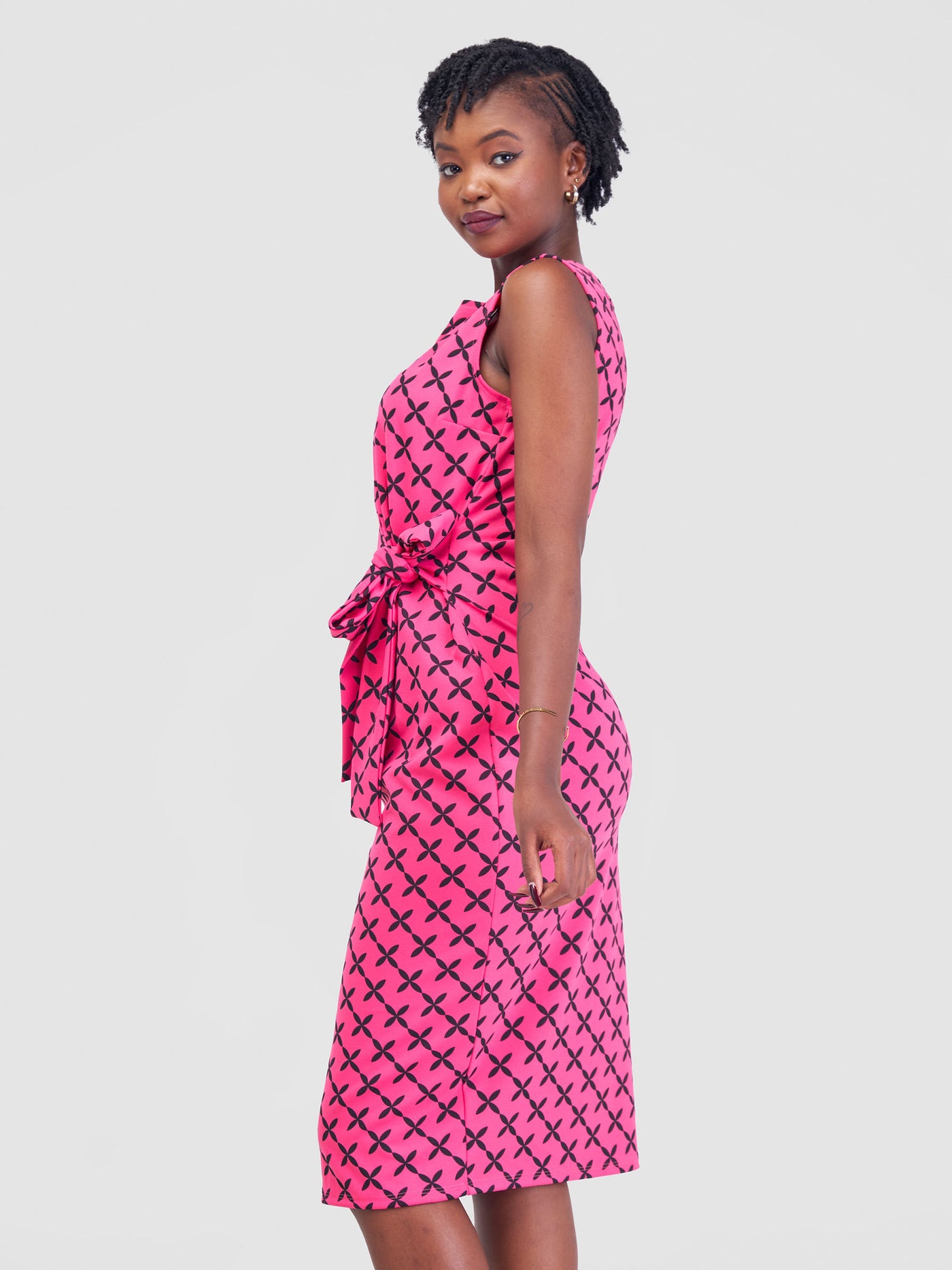 Vivo Imara Sleeveless Front Tie Dress - Pink / Black Chale  Print