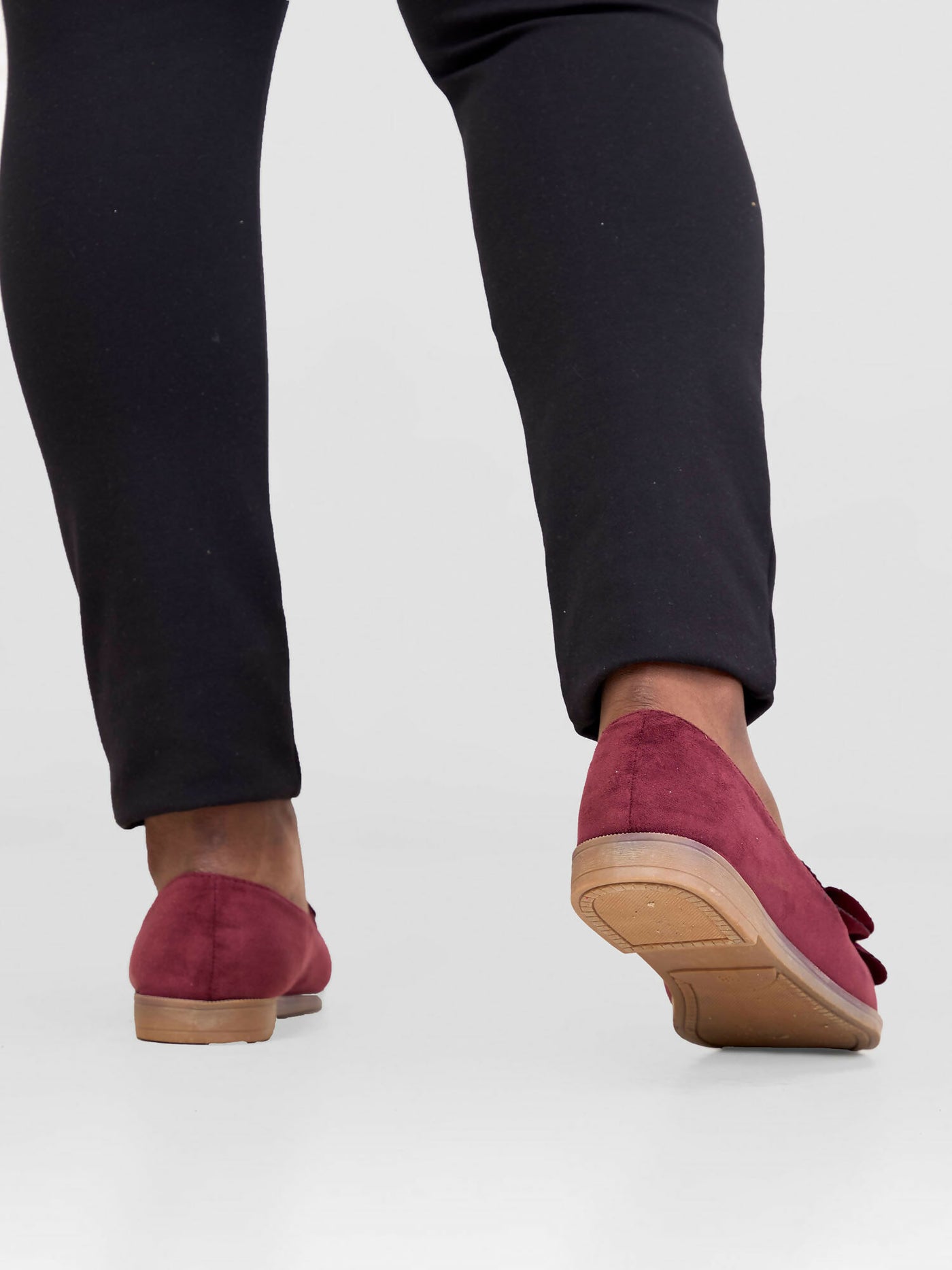 Be Unique Timeless Flowerhead Loafers - Maroon