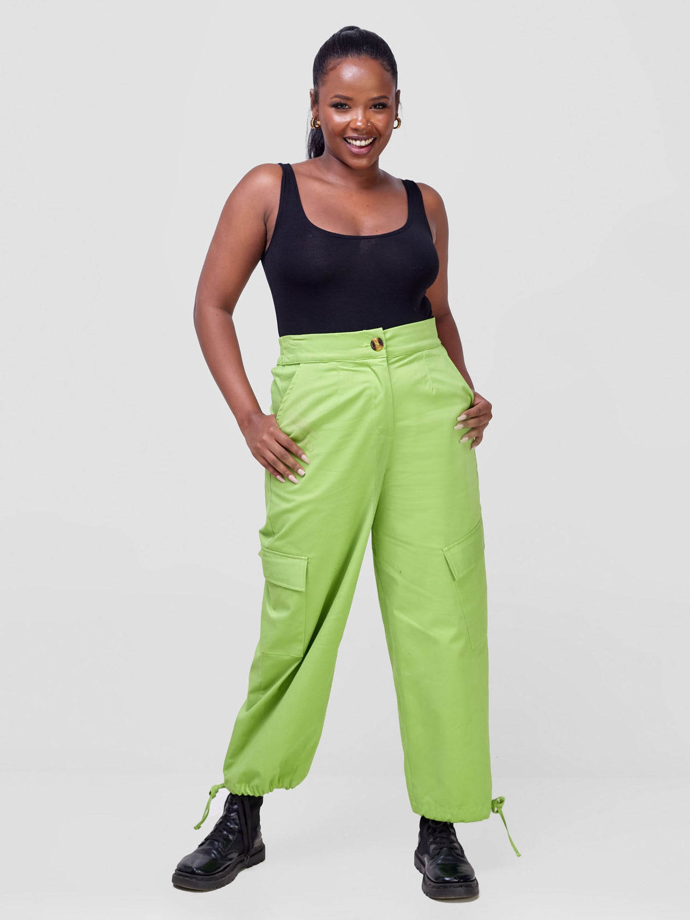 Kamari Capri Cargo Pants - Green