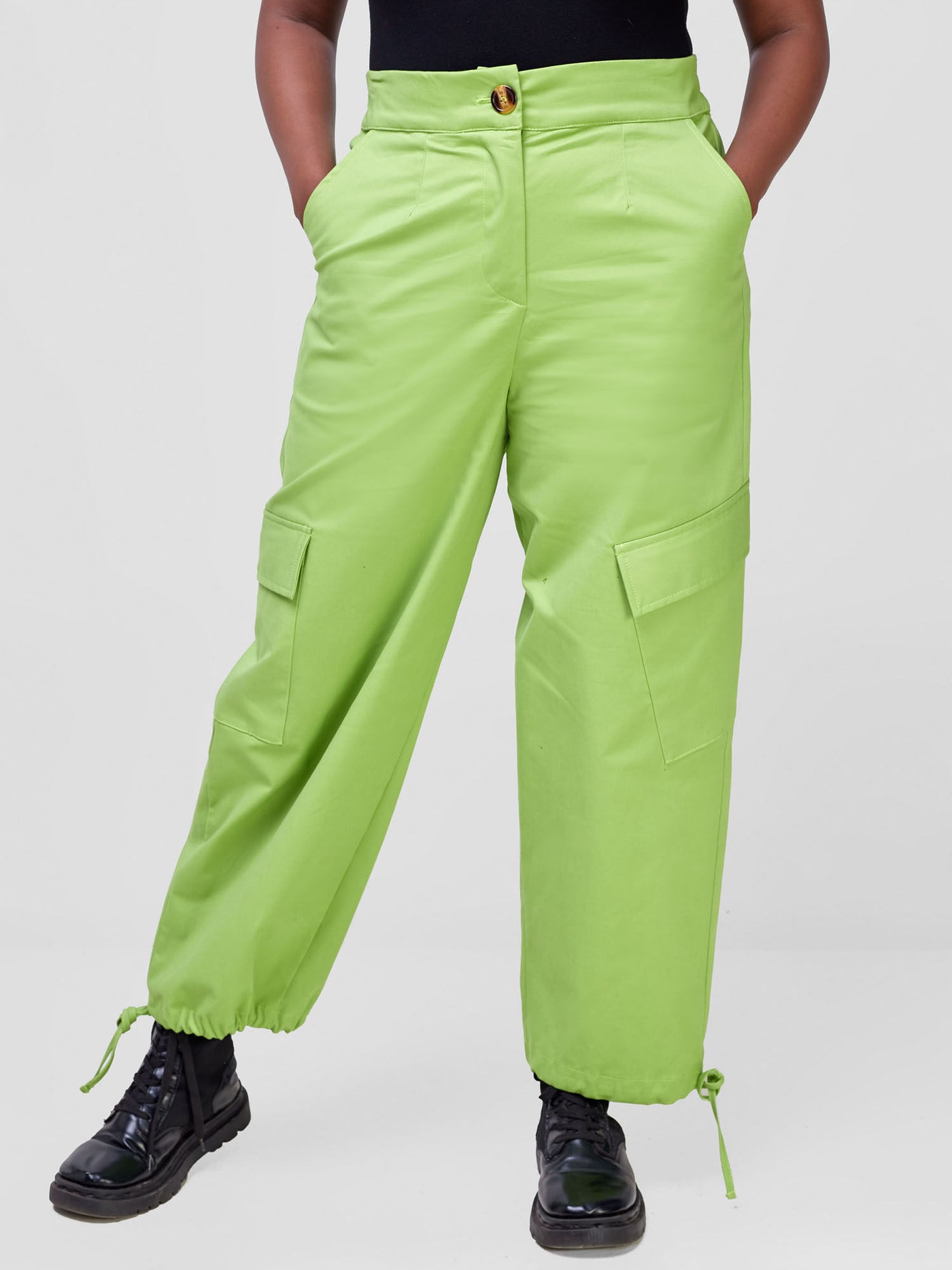 Kamari Capri Cargo Pants - Green