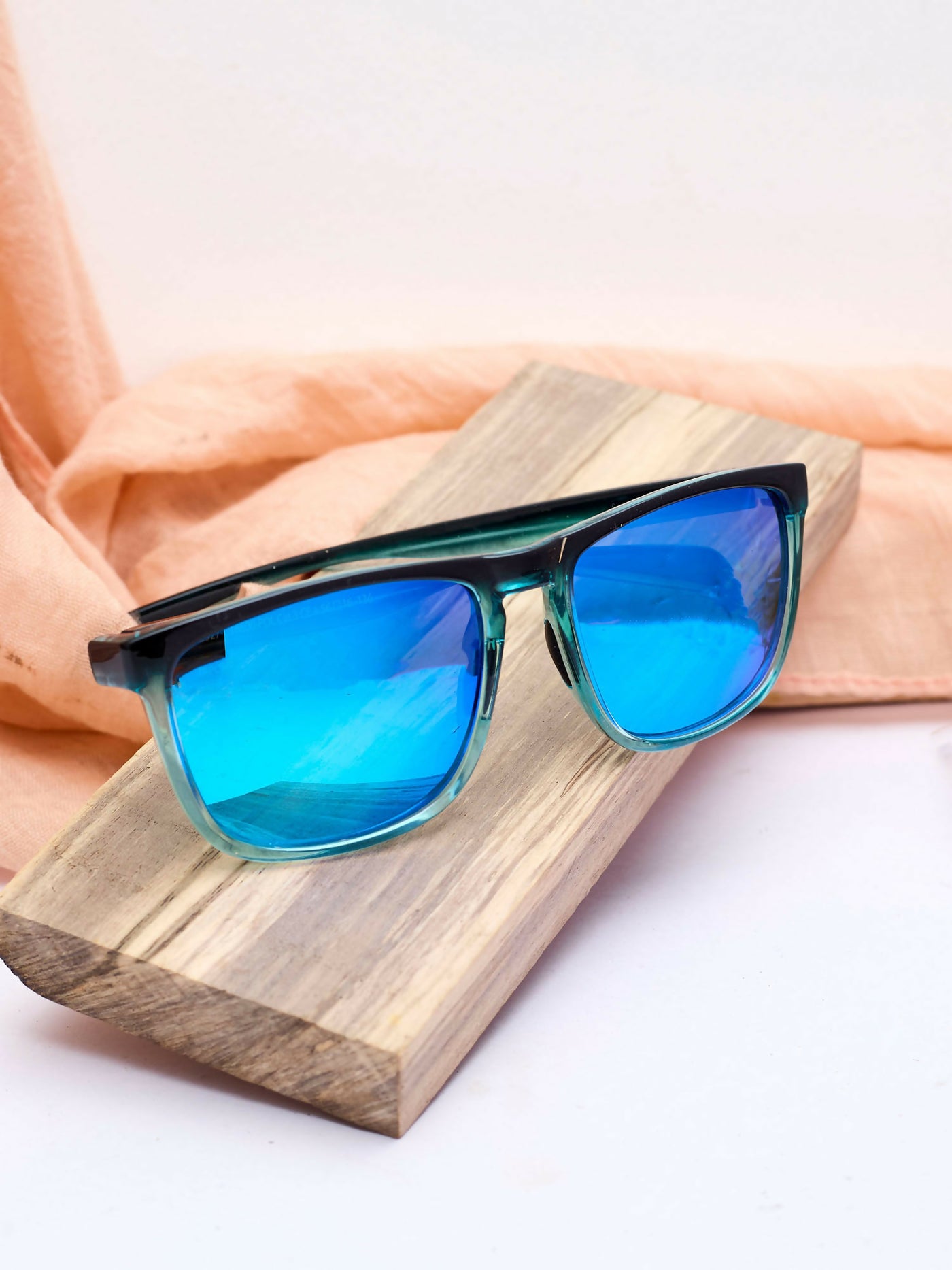 Waridi Eyewear Aqua Sunglass - Blue Aqua