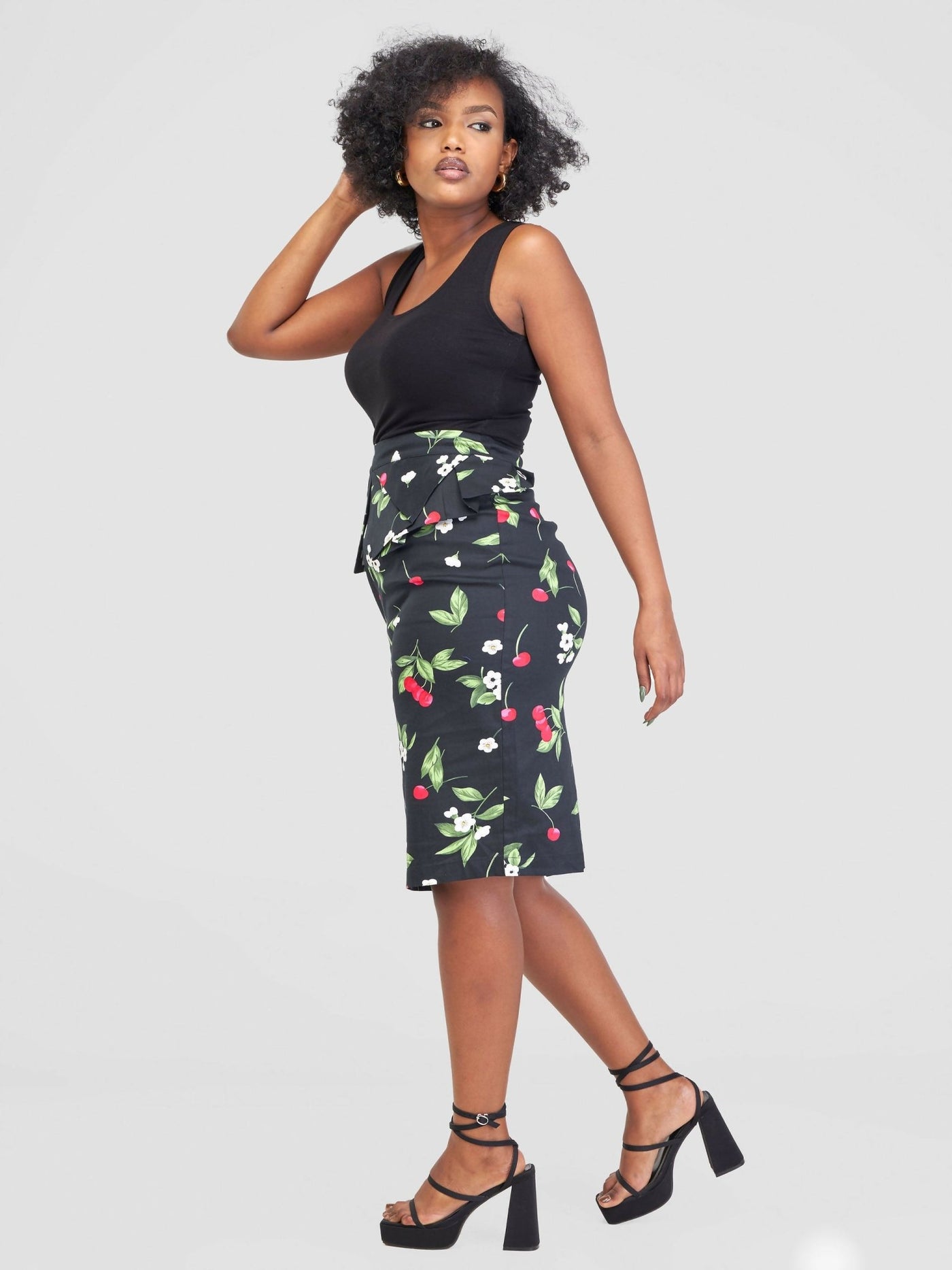 Immaculate Chic Floral Skirt - Black - Shopzetu