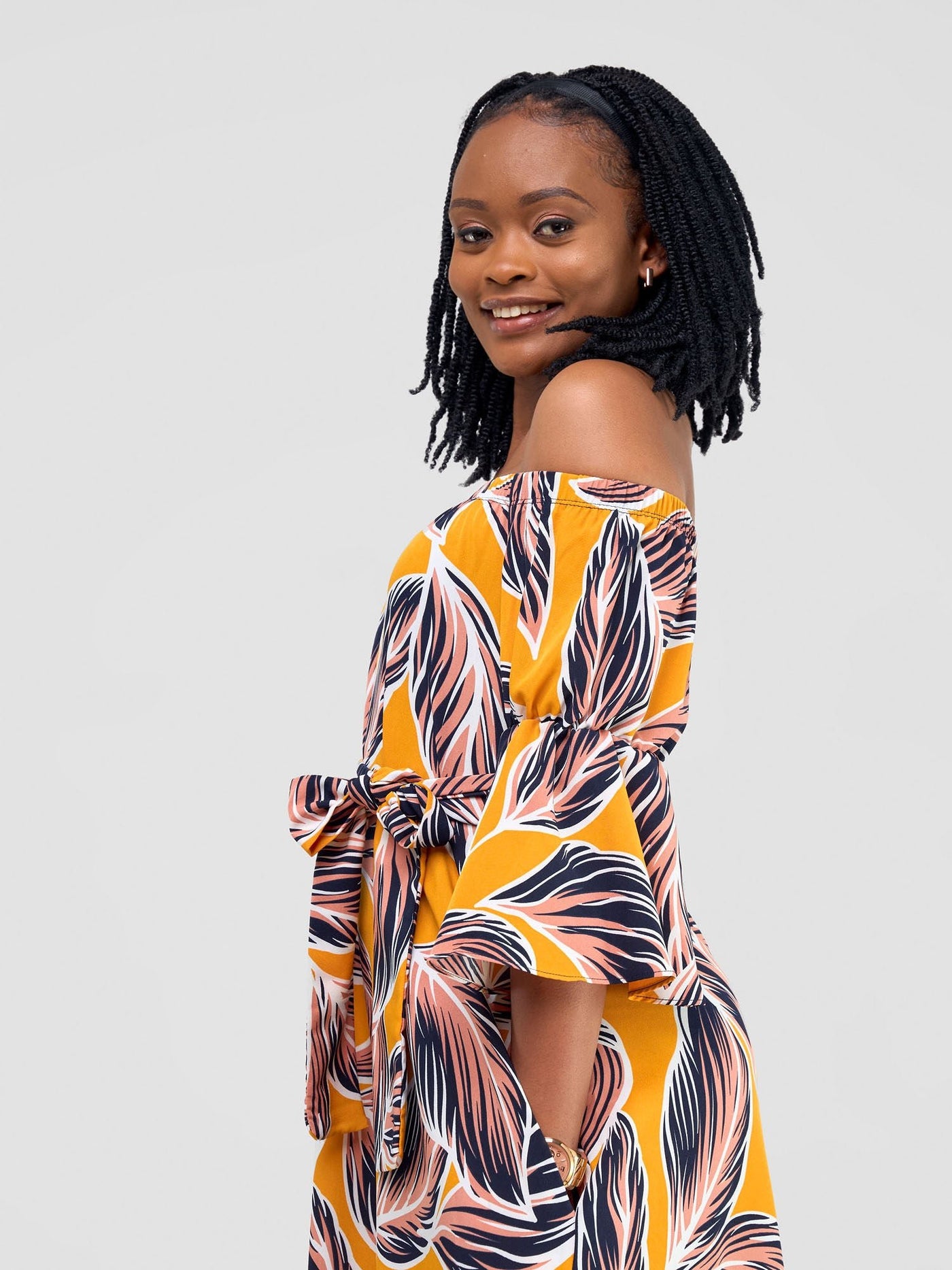 Vivo Tana Off Shoulder Maxi Dress - Peach / Mustard Print - Shopzetu