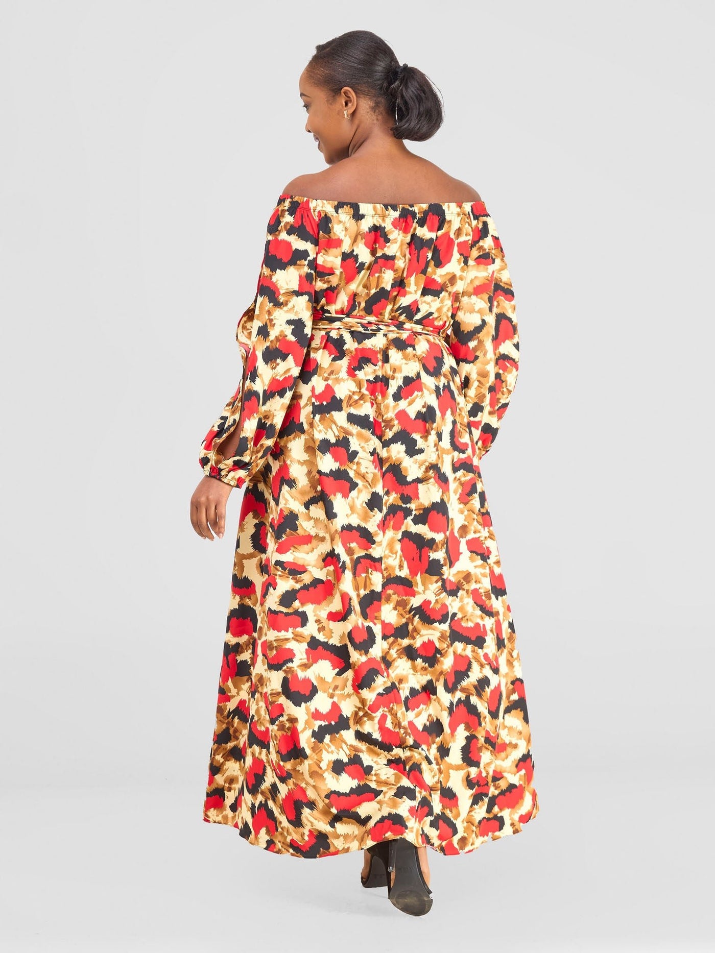 Vivo Yumi Off Shoulder Maxi Dress - Red / Black Print - Shopzetu