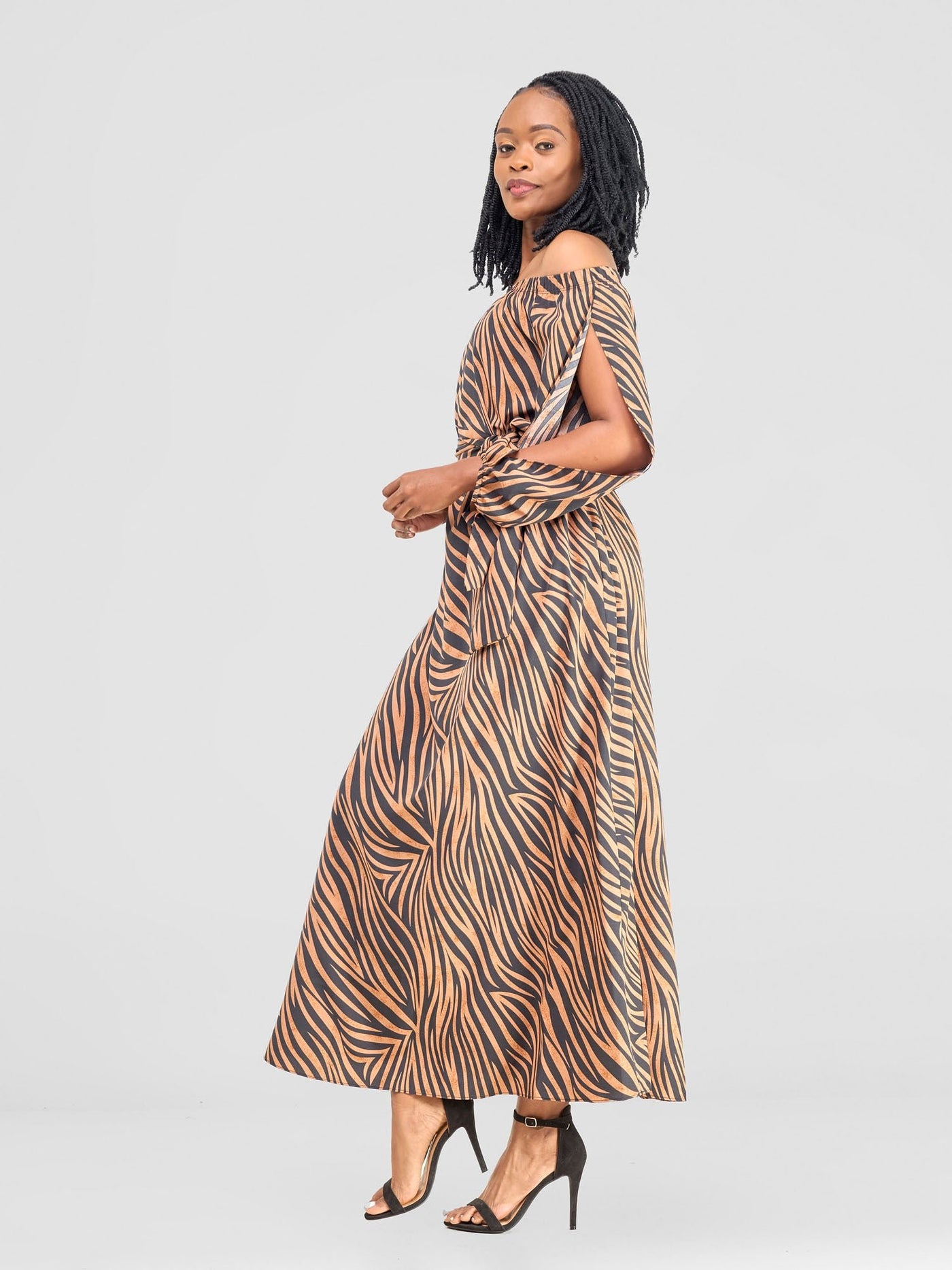 Vivo Yumi Off Shoulder Maxi Dress - Orange / Black Print - Shopzetu