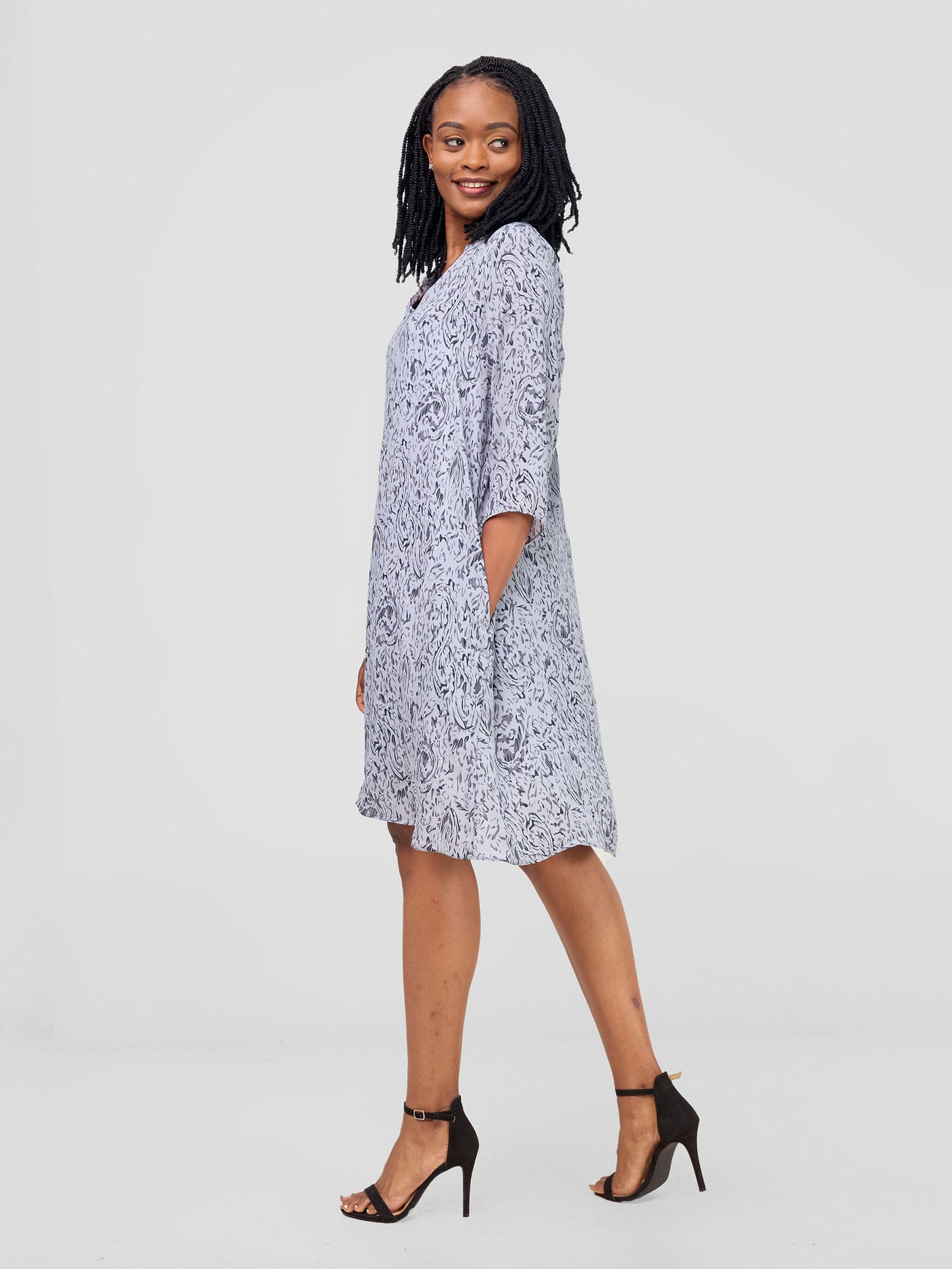 Vivo Pesi Notch Collar Tent Dress - Grey / Black Print