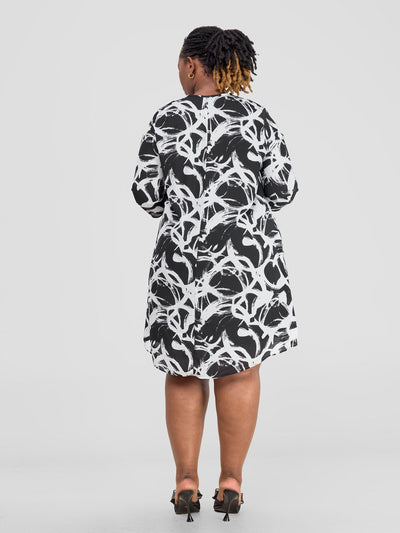 Vivo Pesi Notch Collar Tent Dress - Black / White Print