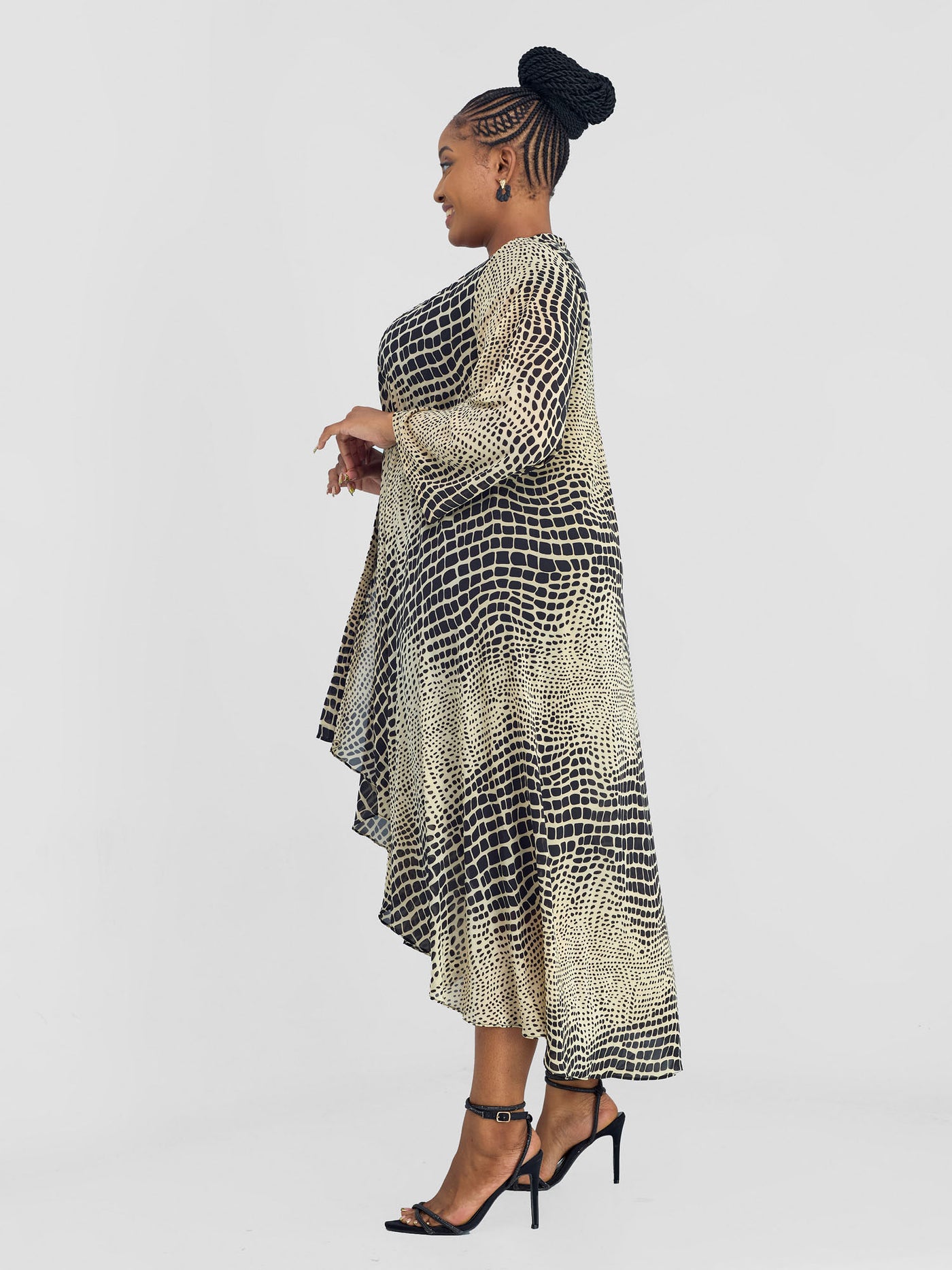 Vivo Maisha Long Sleeve High Low Kimono -   Beige / Black Rika Print