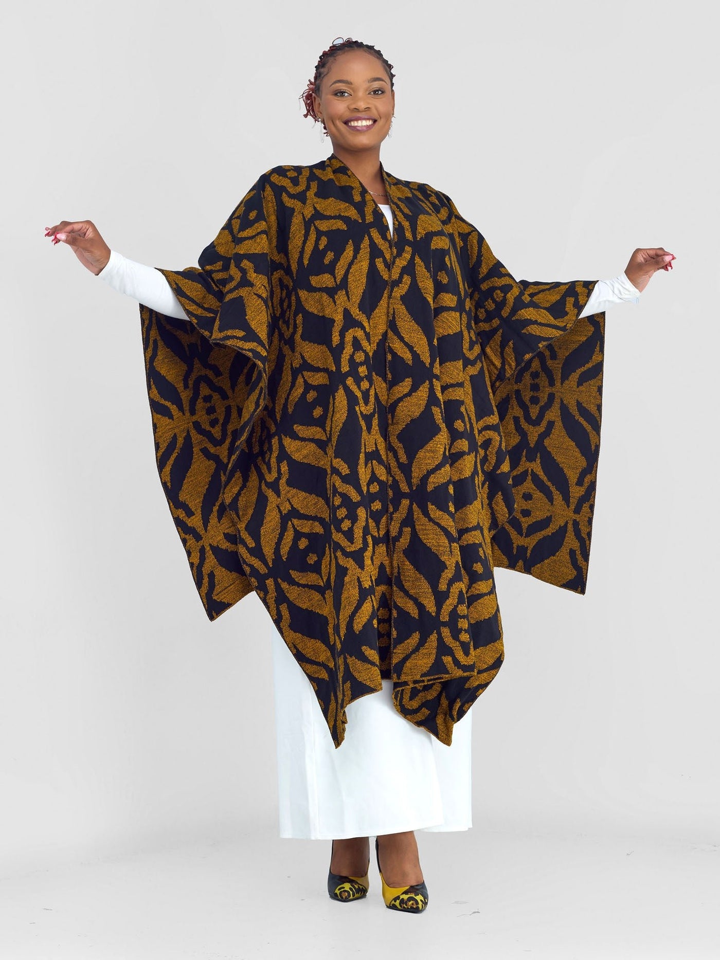 Vivo Reversible Poncho without Fringes - Black / Mustard Ukwi Print - Shopzetu