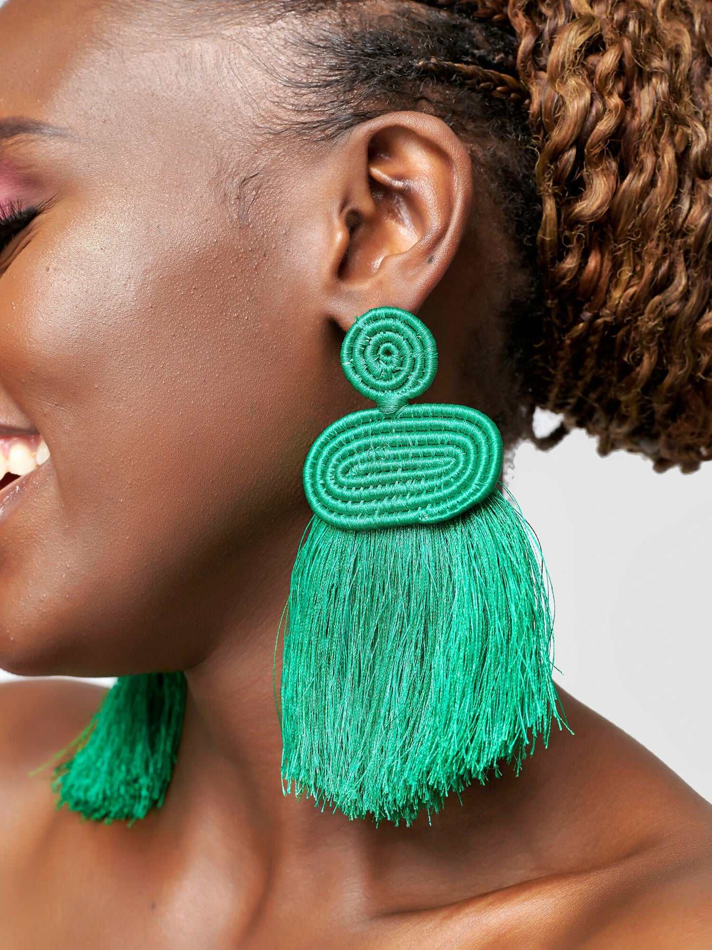 Tuli Liana Tassel Earring - Green - Shopzetu