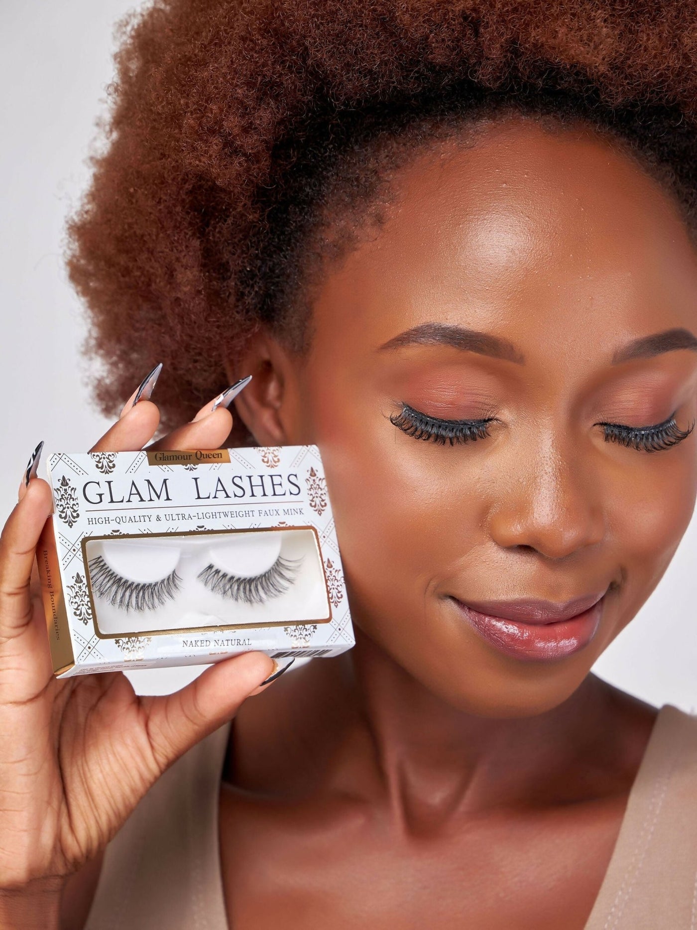 Glamour Queen Naked Natural Lashes - Black - Shopzetu