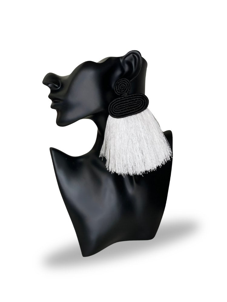 Tuli Liana Tassel Earring - Black / White - Shopzetu