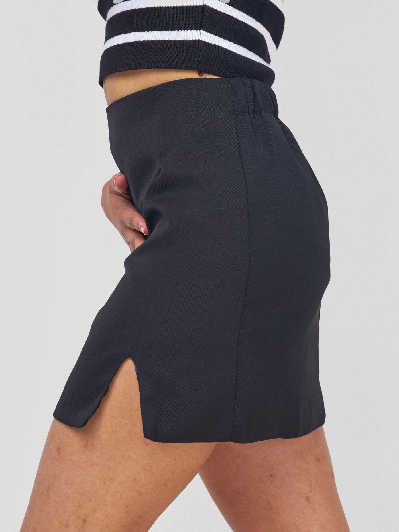 Anika High Waisted Side Slit Mini Skirt - Black