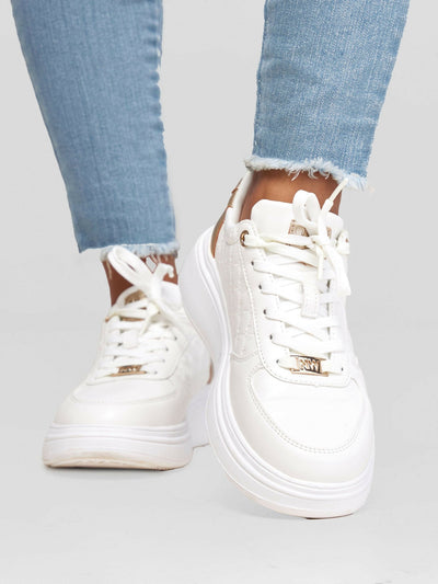 Nine West Seliot Sneaker - White - Shopzetu