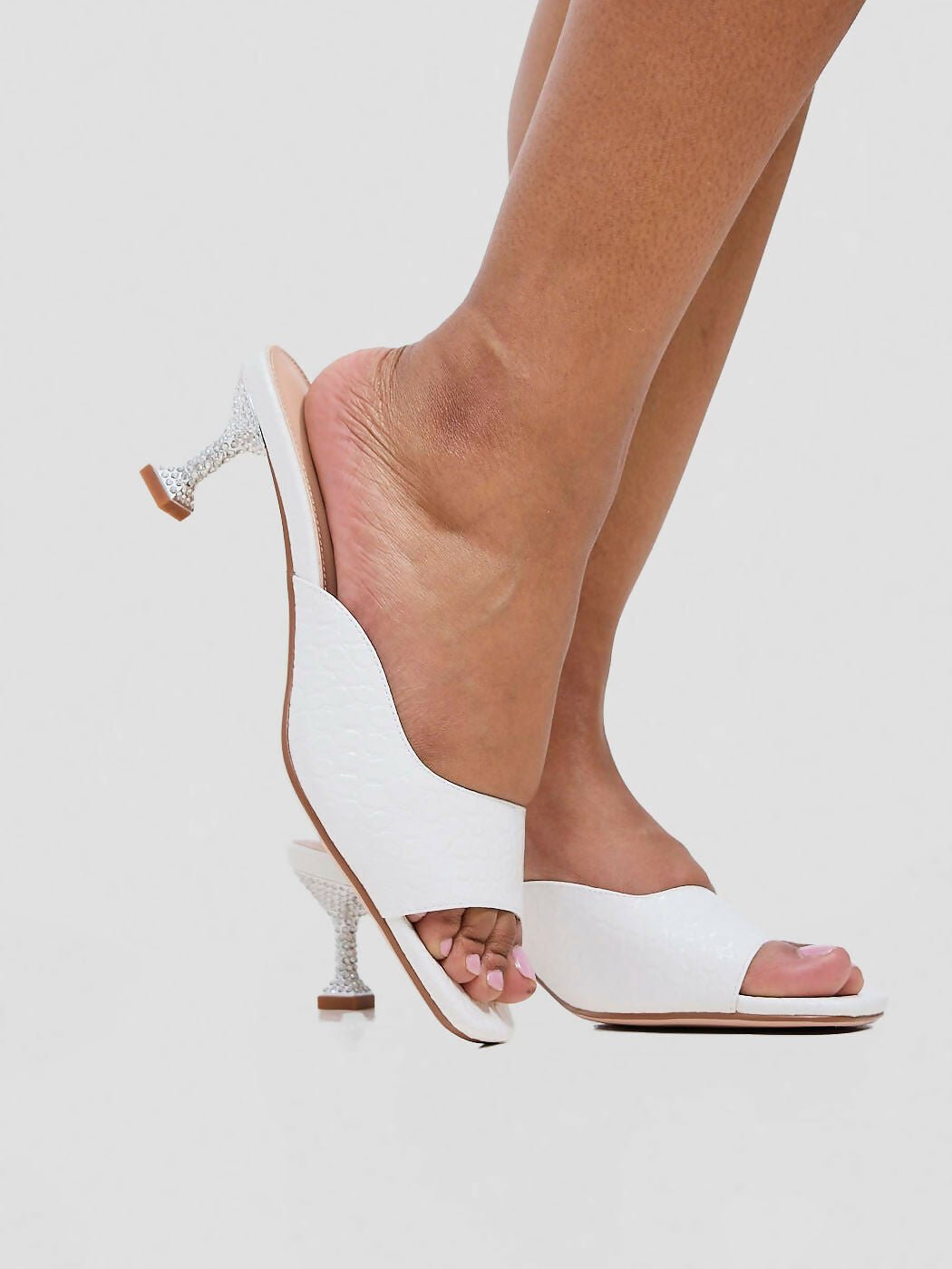 Katie Heel - White - Shopzetu