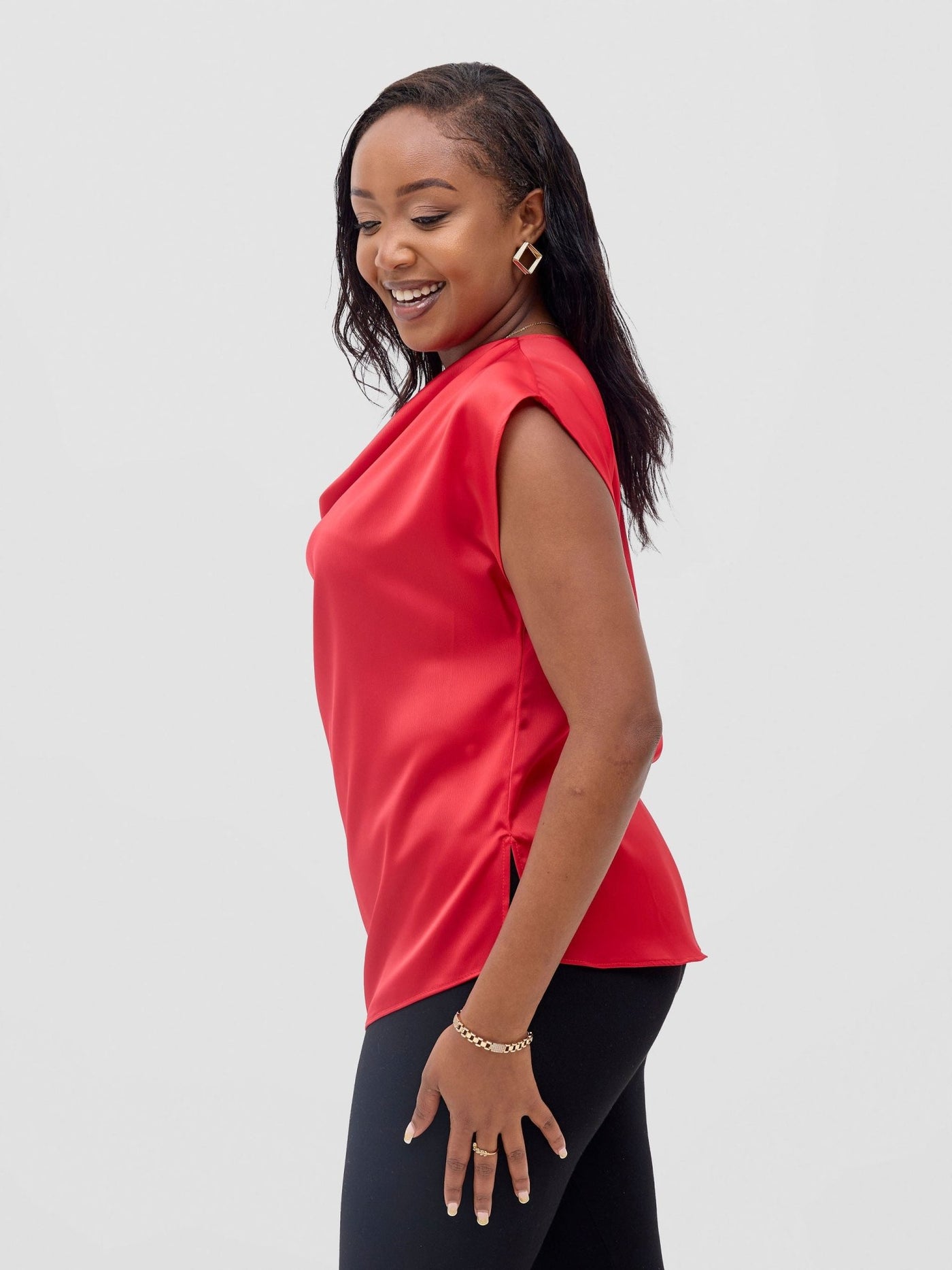 Vivo Meli Cowl Top - Red - Shopzetu