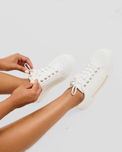 Randwick Sneaker - White - Shopzetu