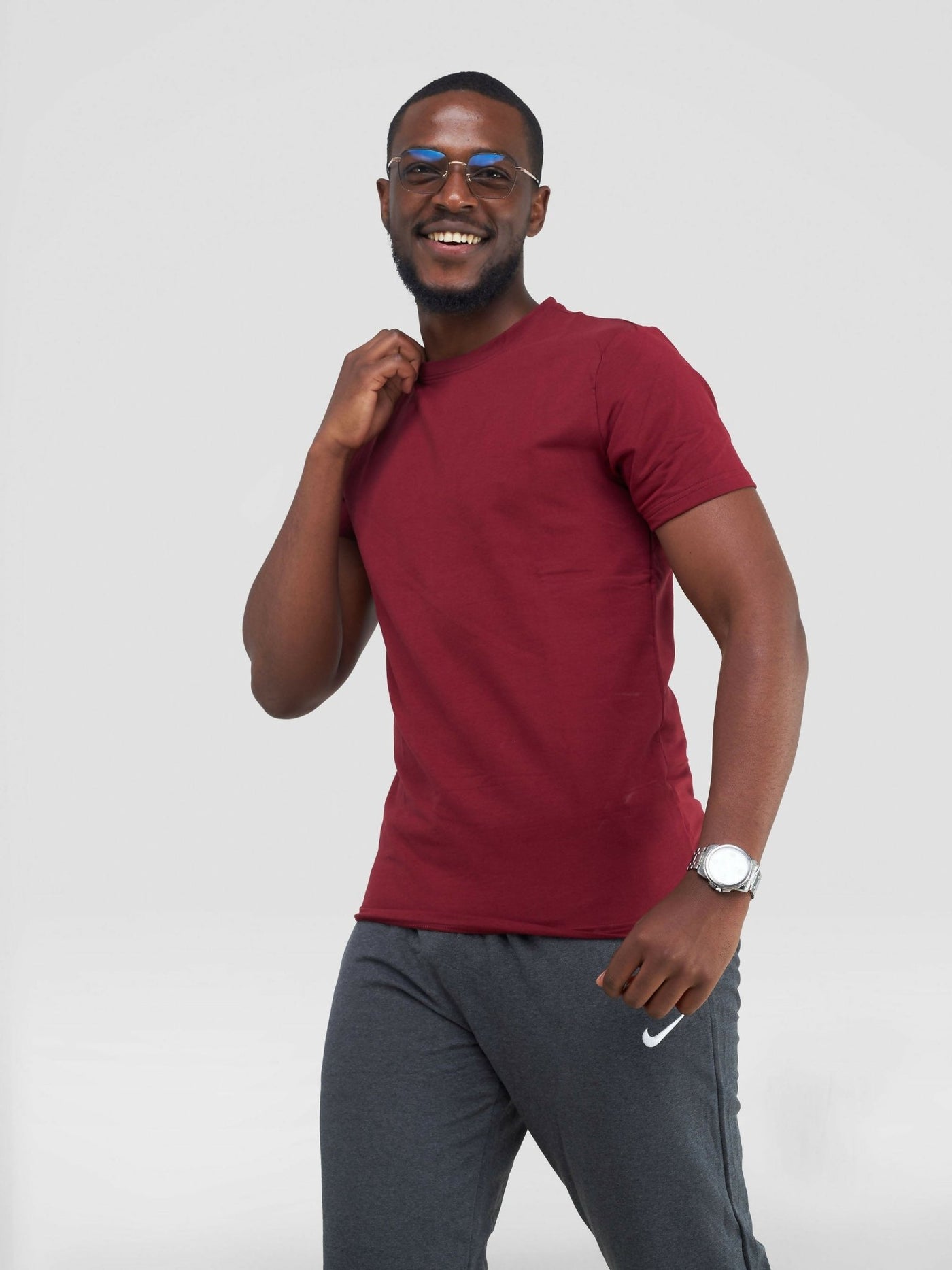 Stylish Sisters Men Plain T-shirt - Maroon - Shopzetu