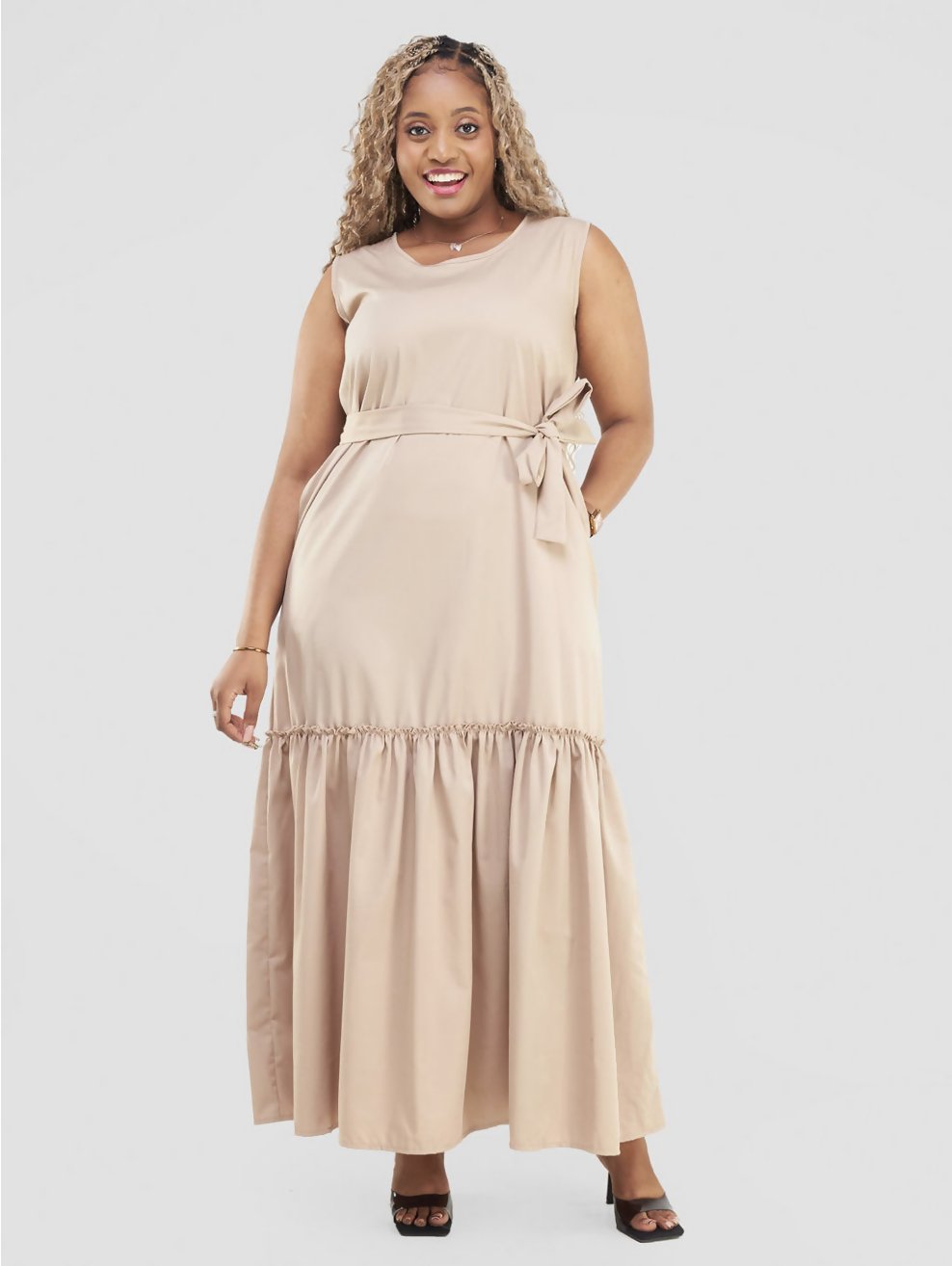 Lizola Ensley Dresses - Beige - Shopzetu