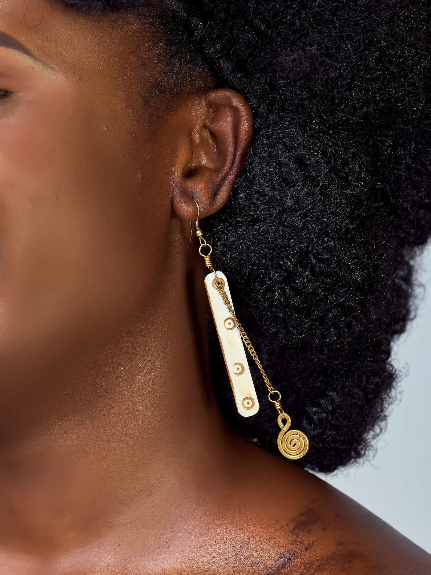 Kijivu Creatives Antique Earring - Cream / Brown