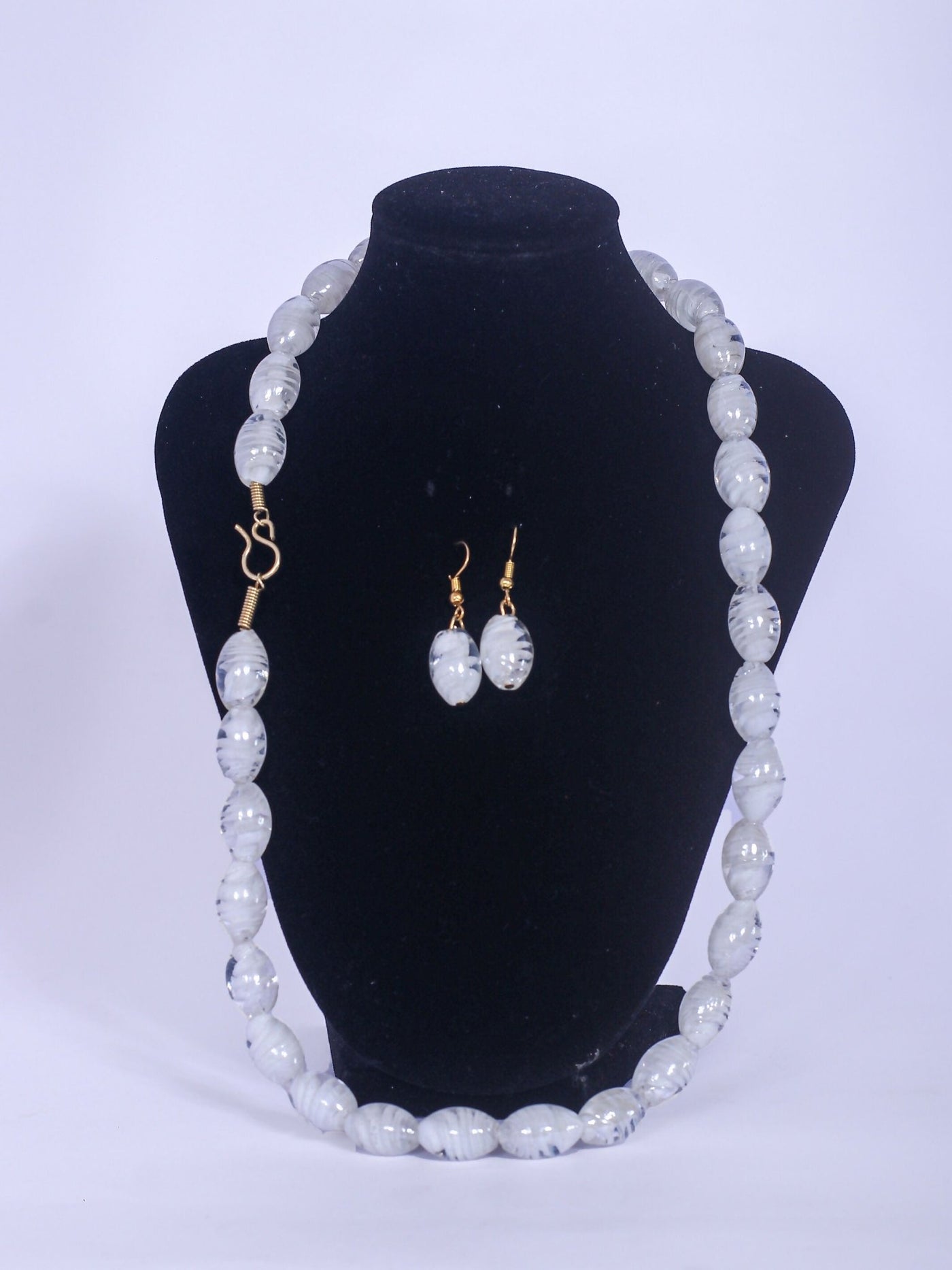 Klewisia Closet Shiny Pearls Necklace - White - Shopzetu