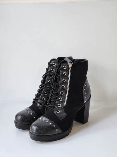 Women Chunky Heel Boot - Black - Shopzetu