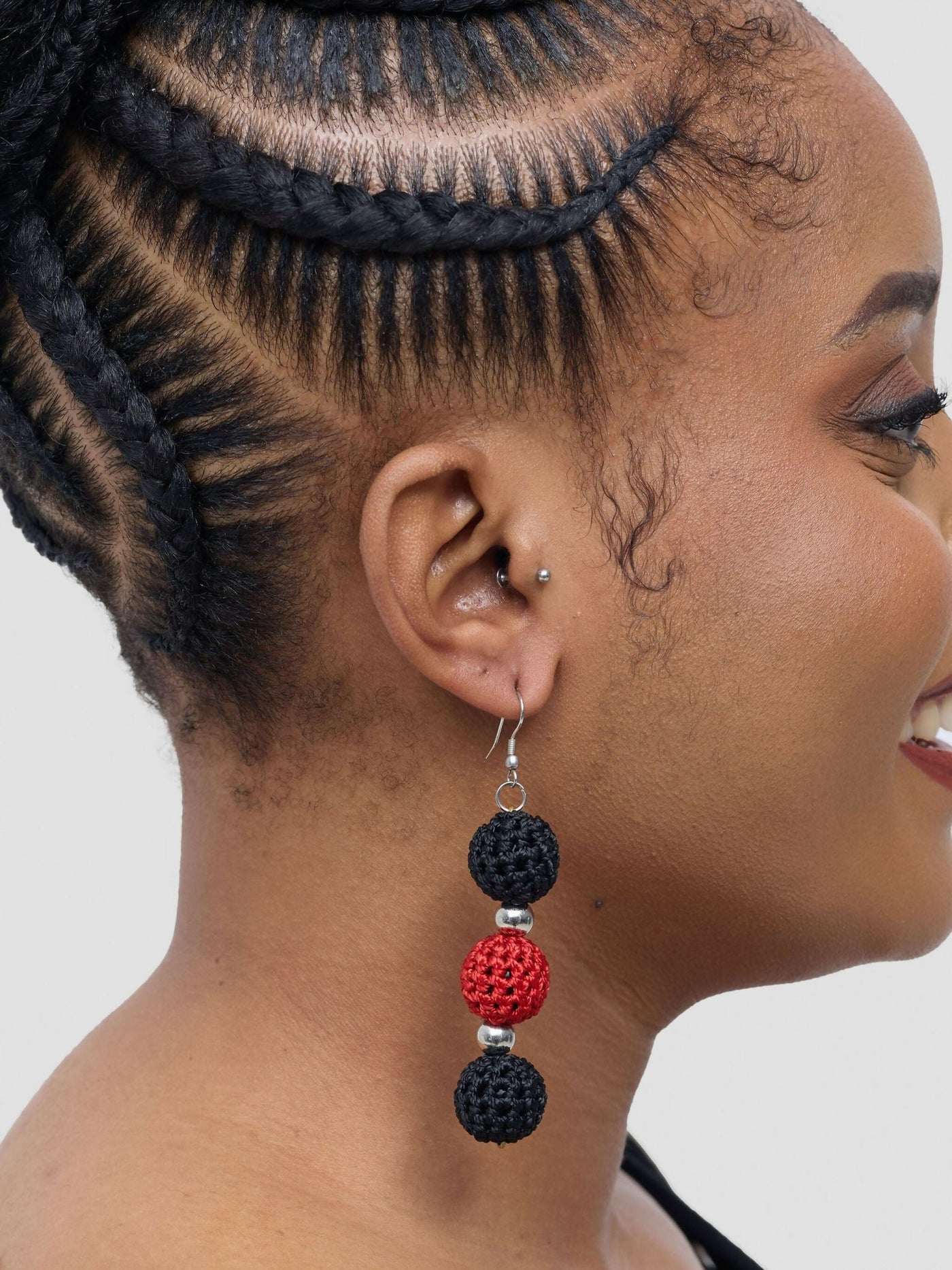 Ball Earring - Black / Red - Shopzetu