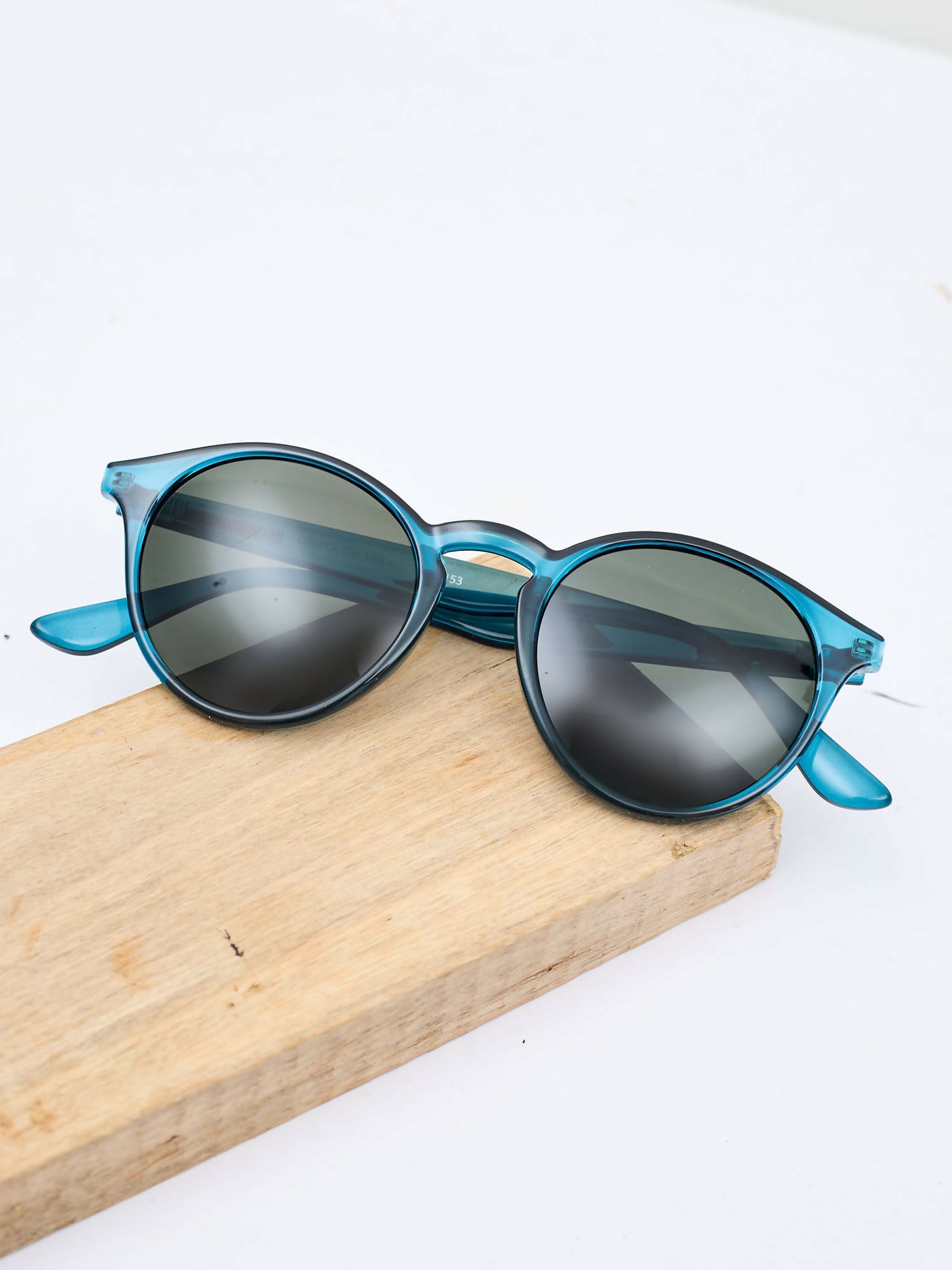 Waridi Eyewear Aqua Sunglass - Aqua Green