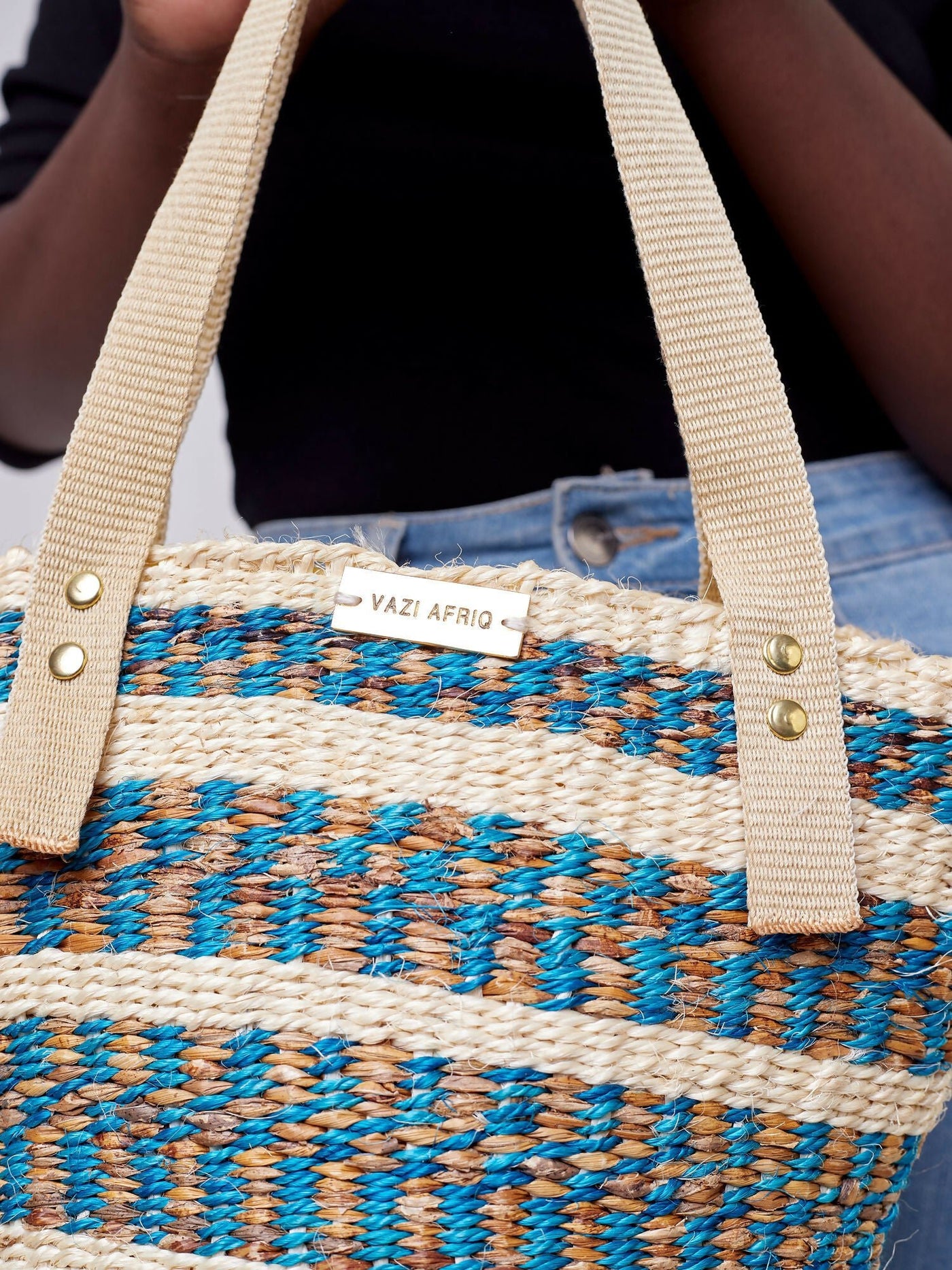 Vazi Afriq Sisal Banana Fiber Bag - Blue / White - Shopzetu