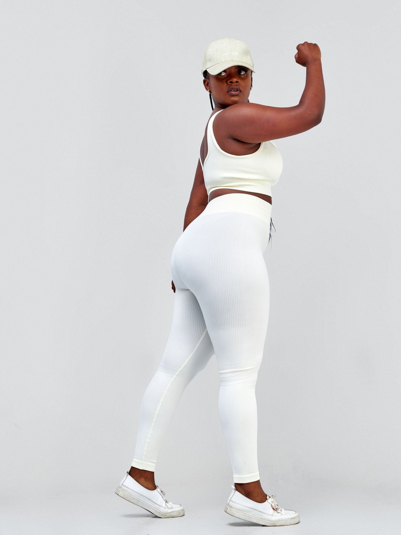 Ava Fitness Royal 3 Piece Set - White - Shopzetu