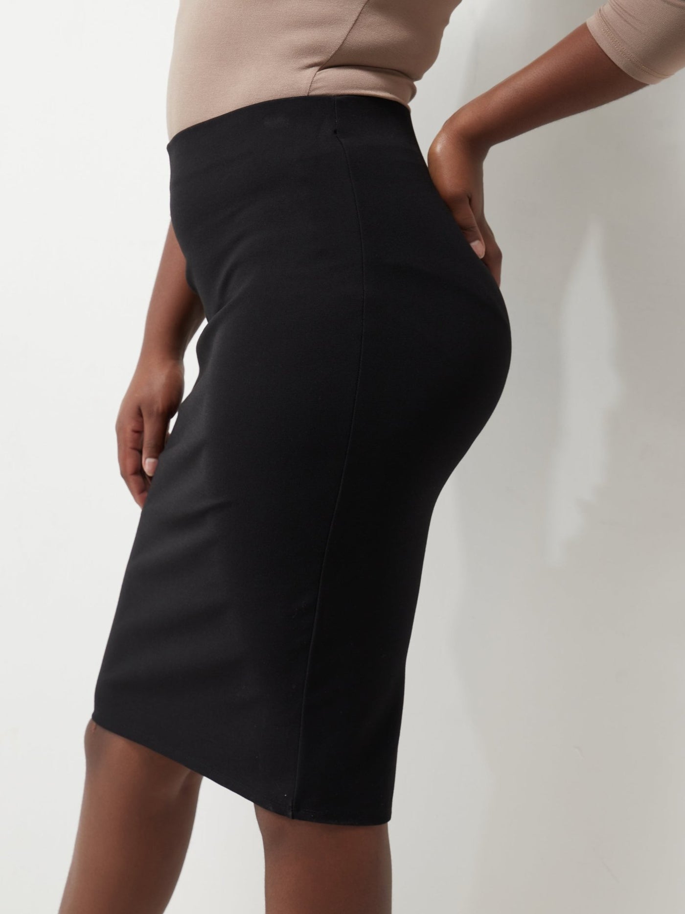 Vivo Waridi Pencil Skirt - Black - Shopzetu