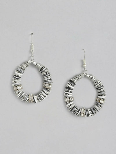 Slaks World Fashion Silver Rings Drop Design Earrings - Silver - Shopzetu