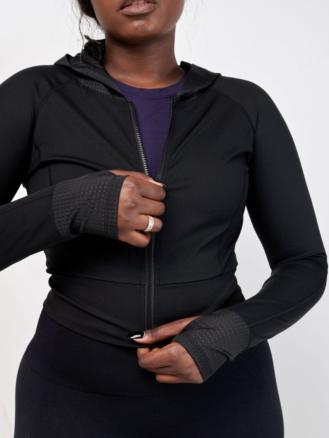 Ava Fitness Long Sleeved Zipper Top - Black - Shopzetu