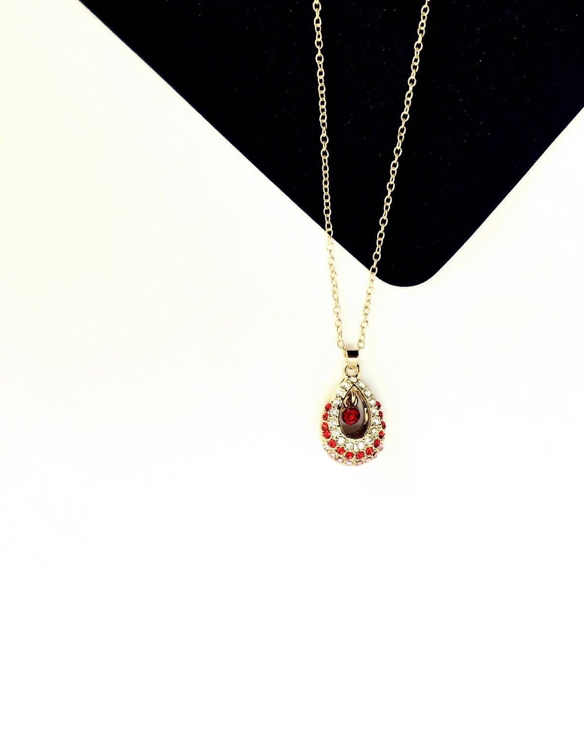 Slaks World Fashion Crystal & Pear Shape Pendant Necklace - Red - Shopzetu