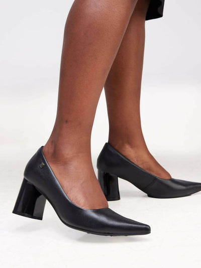 Skarpa Shoes Block Heels - Black - Shopzetu
