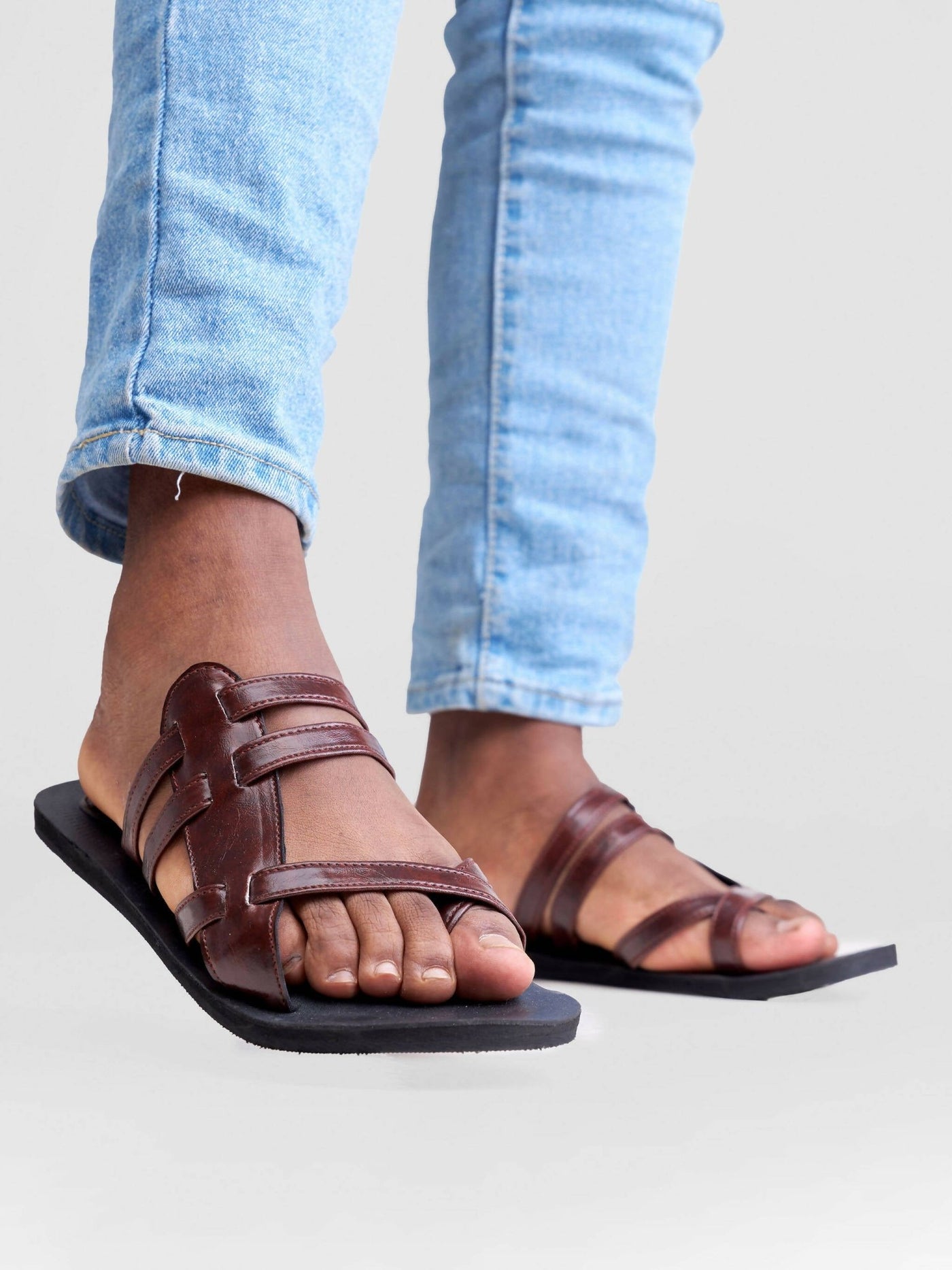 Biba Trends Collections Argento Brown Criss Cross Men's Sandals - Brown - Shopzetu
