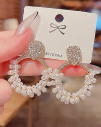 Slaks World Fashion Mini Pearl Hoop Earrings - White