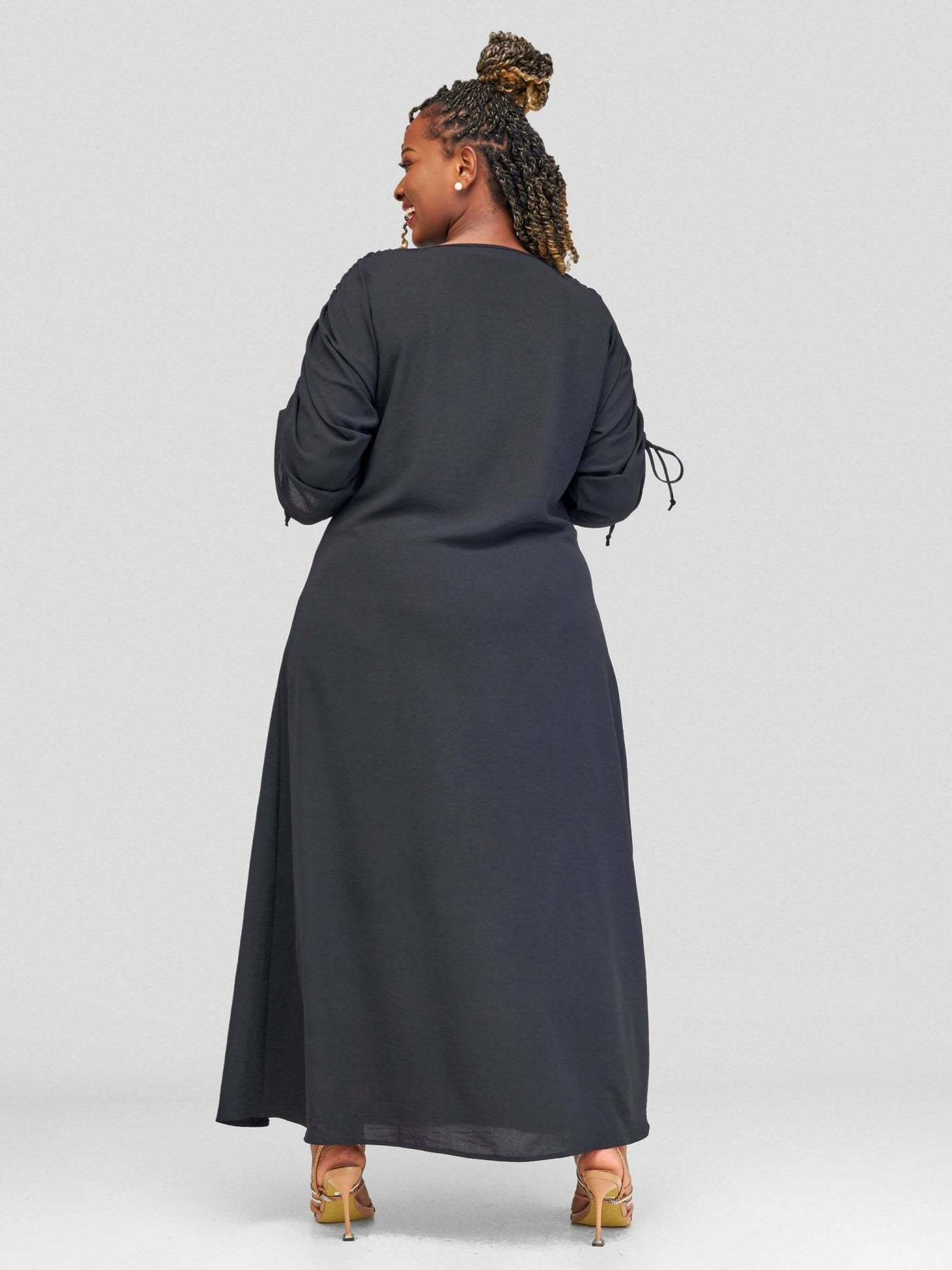 Salok Havilah Mirabel Maxi Dress - Black - Shopzetu