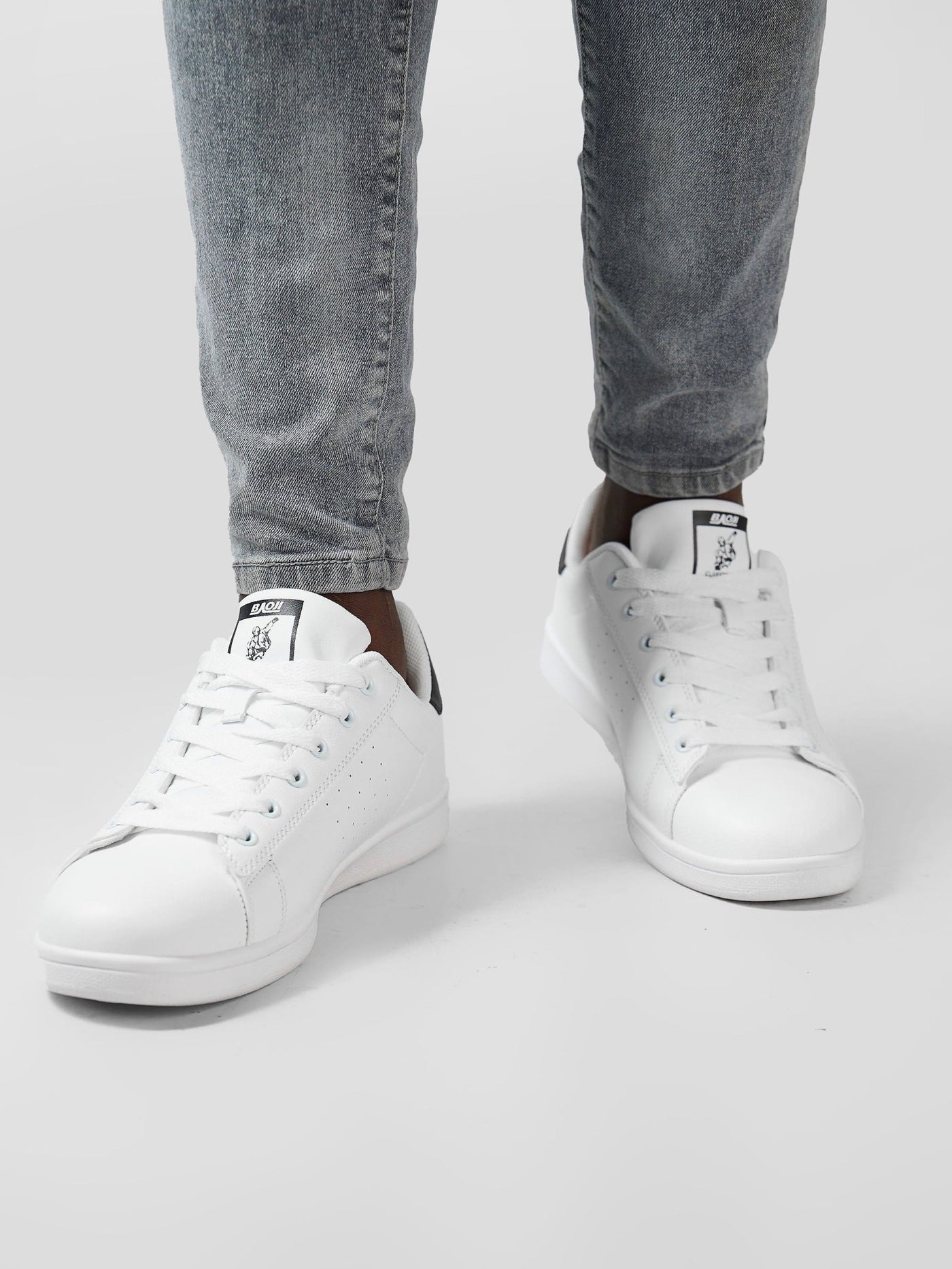 Ziatu Men's Colour Pop Sneakers - White / Black - Shopzetu