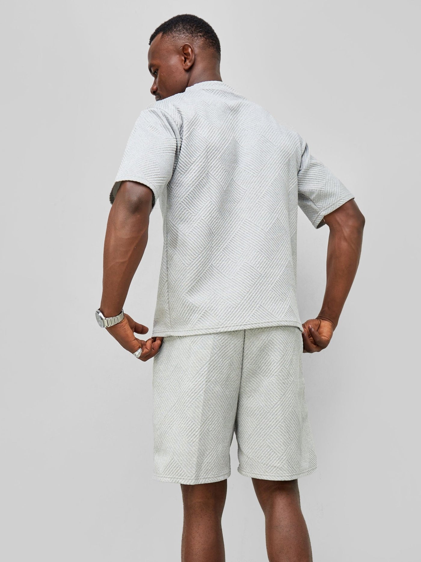 Zetu Men's Diagonal Line Textured Shorts - Grey - Shopzetu