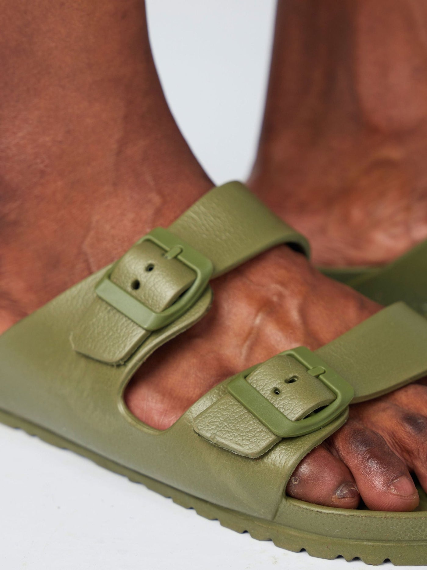 Ziatu Double Buckle Sandals - Green - Shopzetu