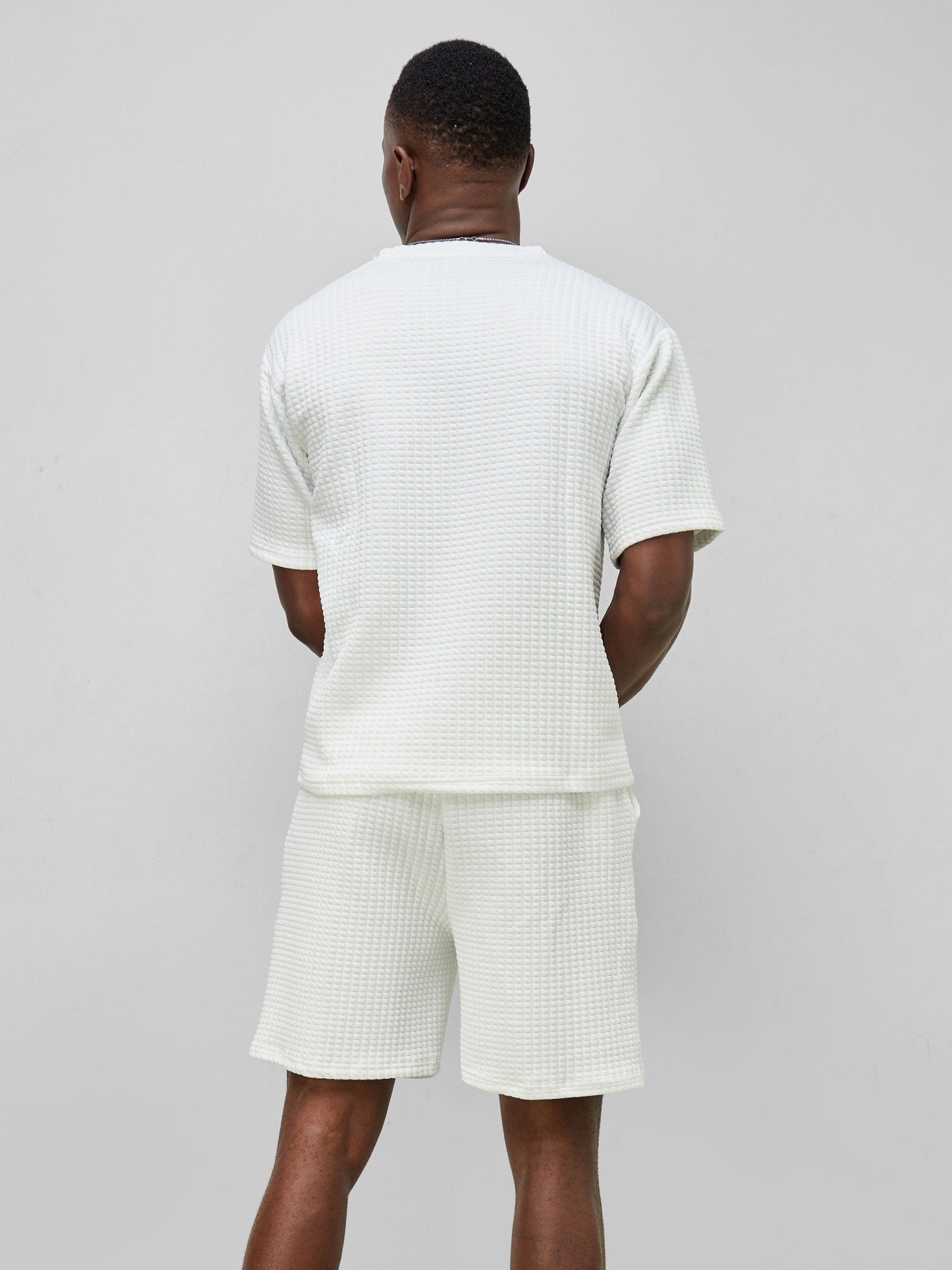 Zetu Men's Square Textured T-Shirt - White - Shopzetu