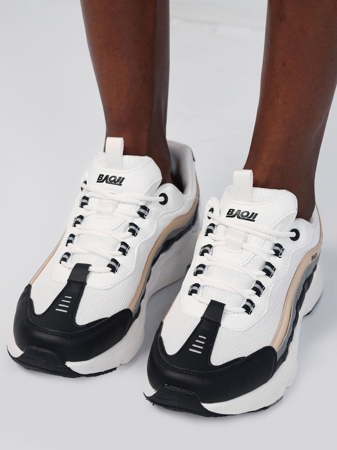Ziatu Men's 3-Tone Sneakers - White - Shopzetu
