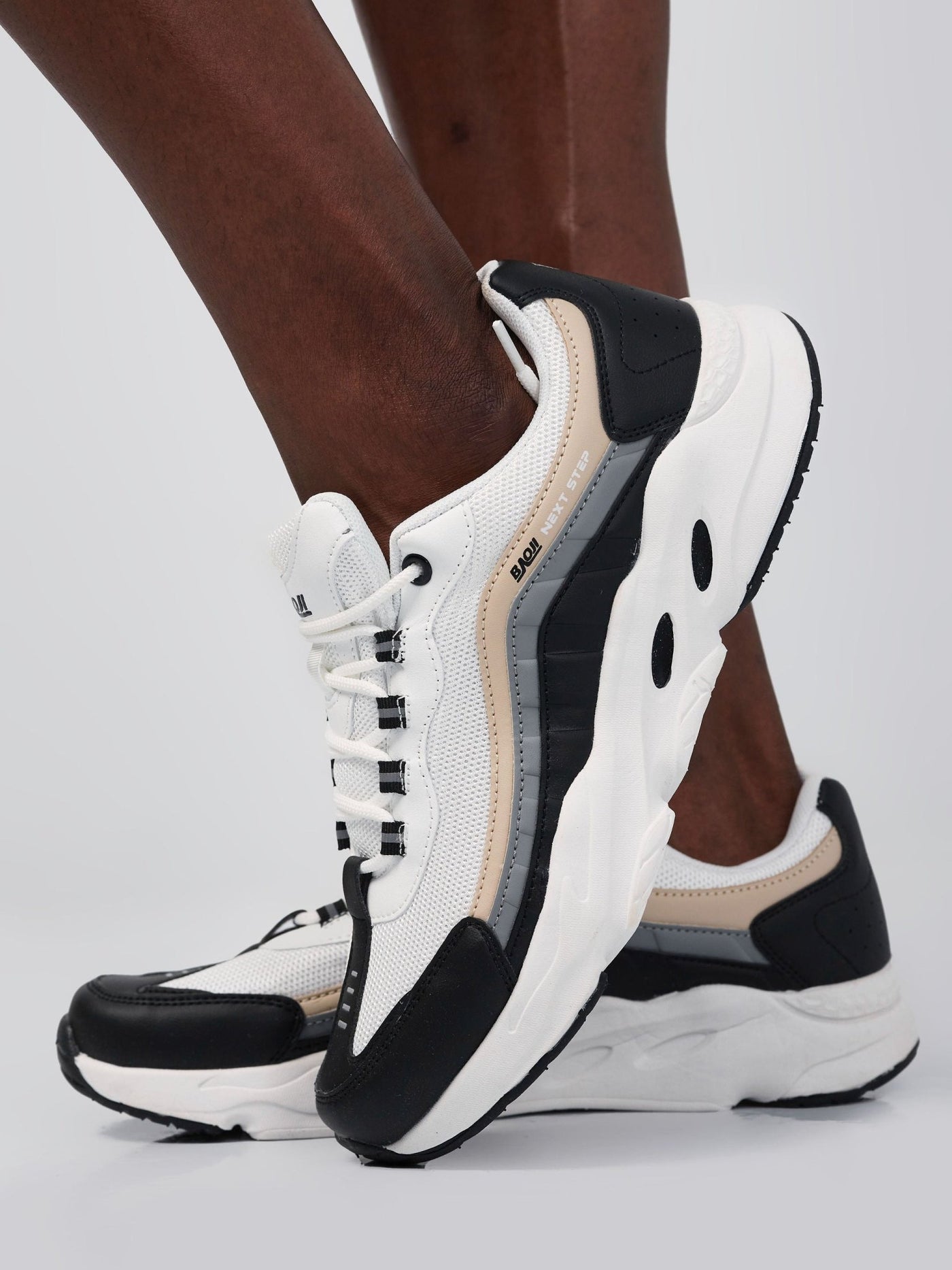 Ziatu Men's 3-Tone Sneakers - White - Shopzetu