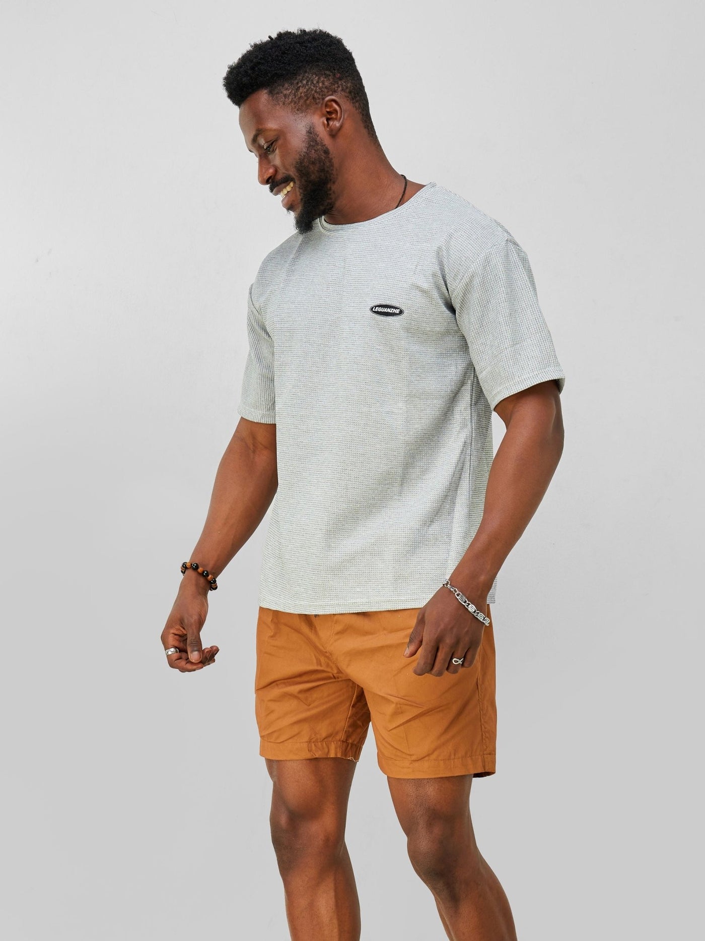 Zetu Men's Textured T-Shirt - Grey - Shopzetu