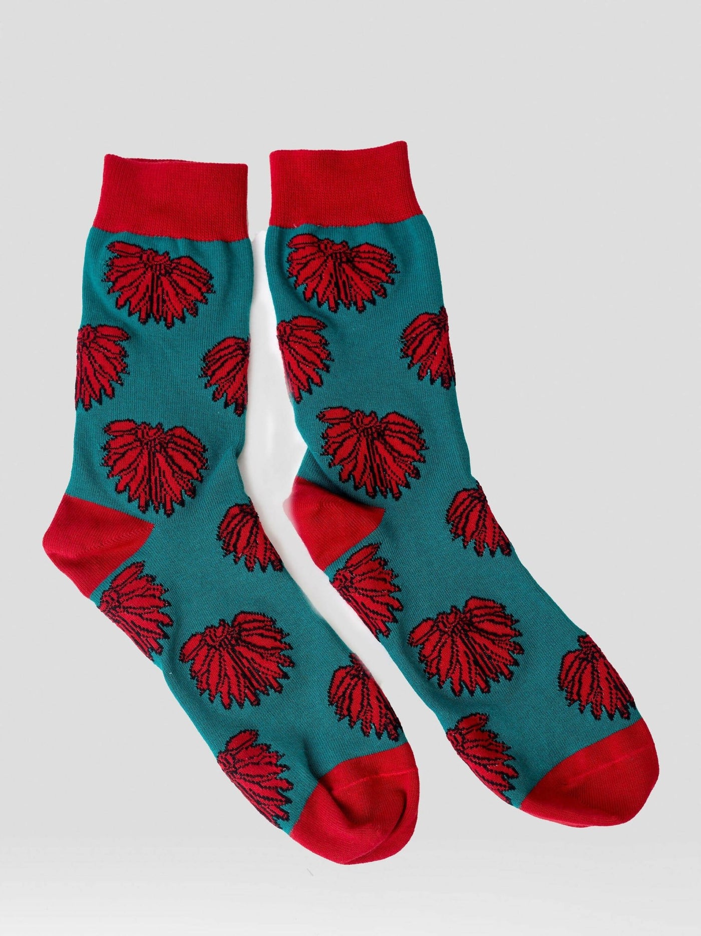 Kamata Red Sweet Banana Combed Cotton Socks - Dark Green / Red - Shopzetu