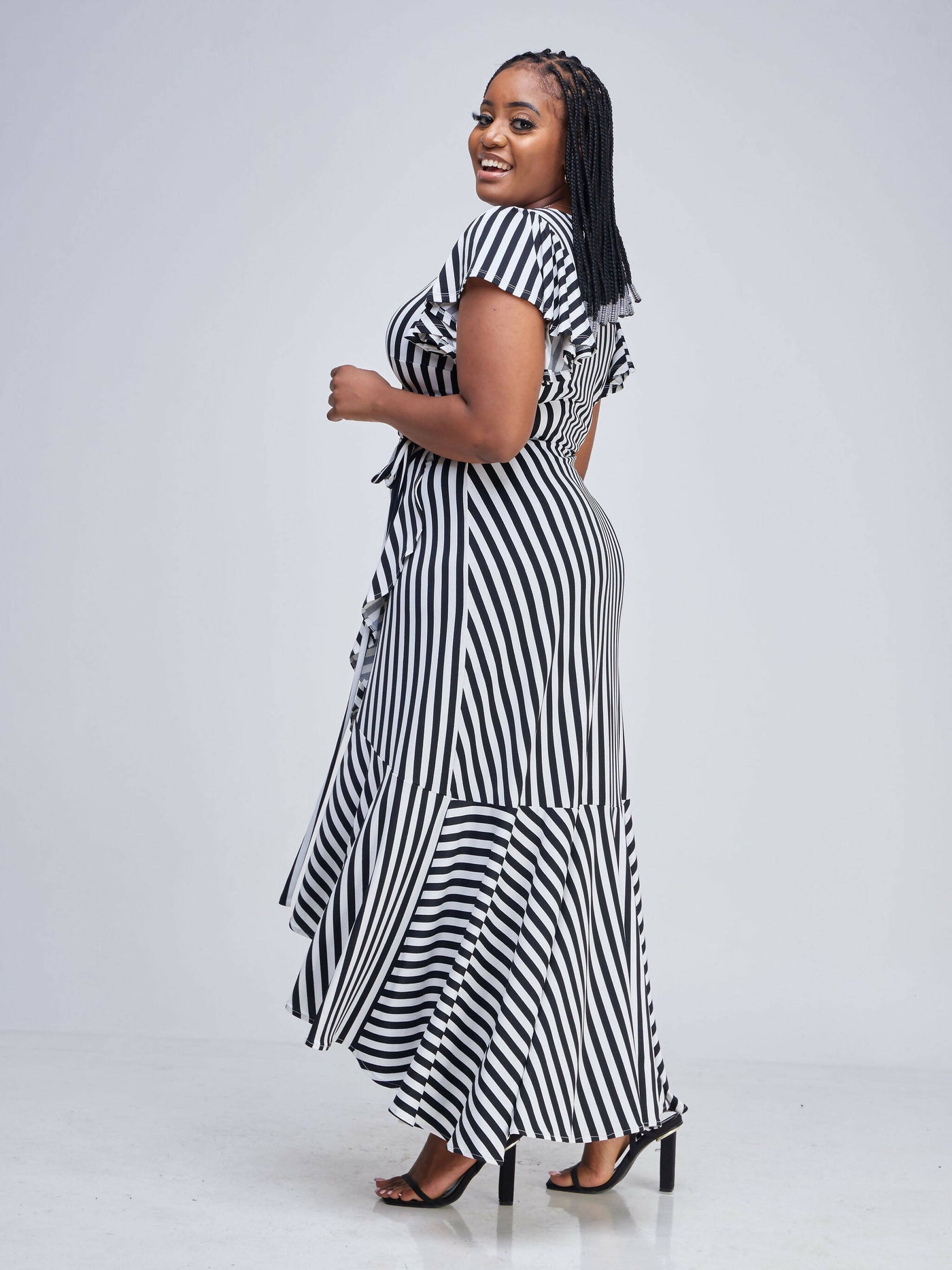 Elsie Glamour Amira Maxi Dress - Black / White Print