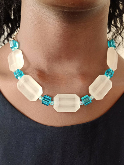 Xara Gems Yoga Necklace - White - Shopzetu