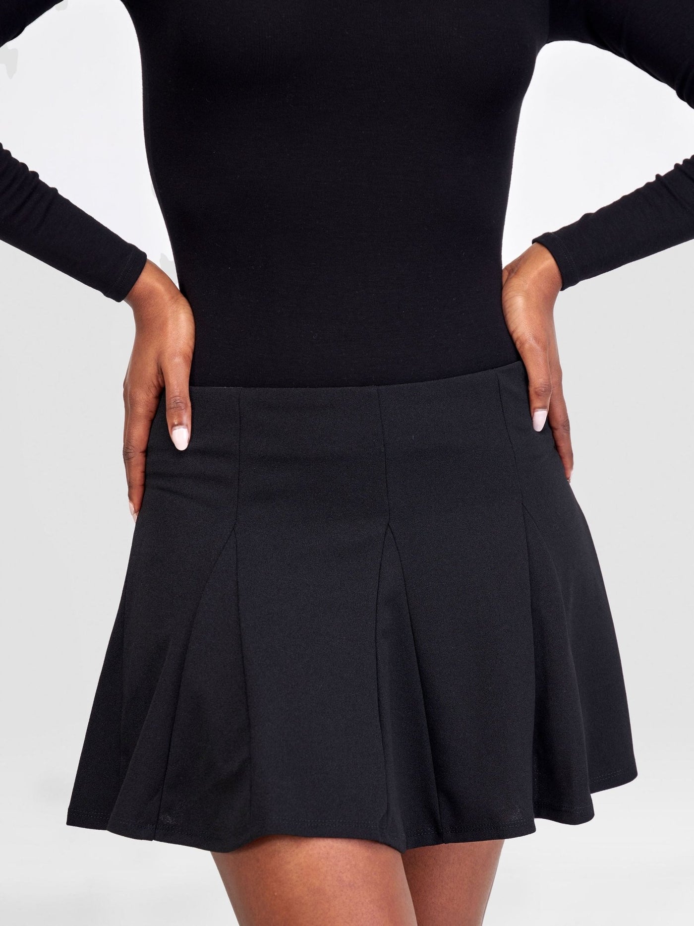 Popular 21 Classic Flared Miniskirt - Black - Shopzetu